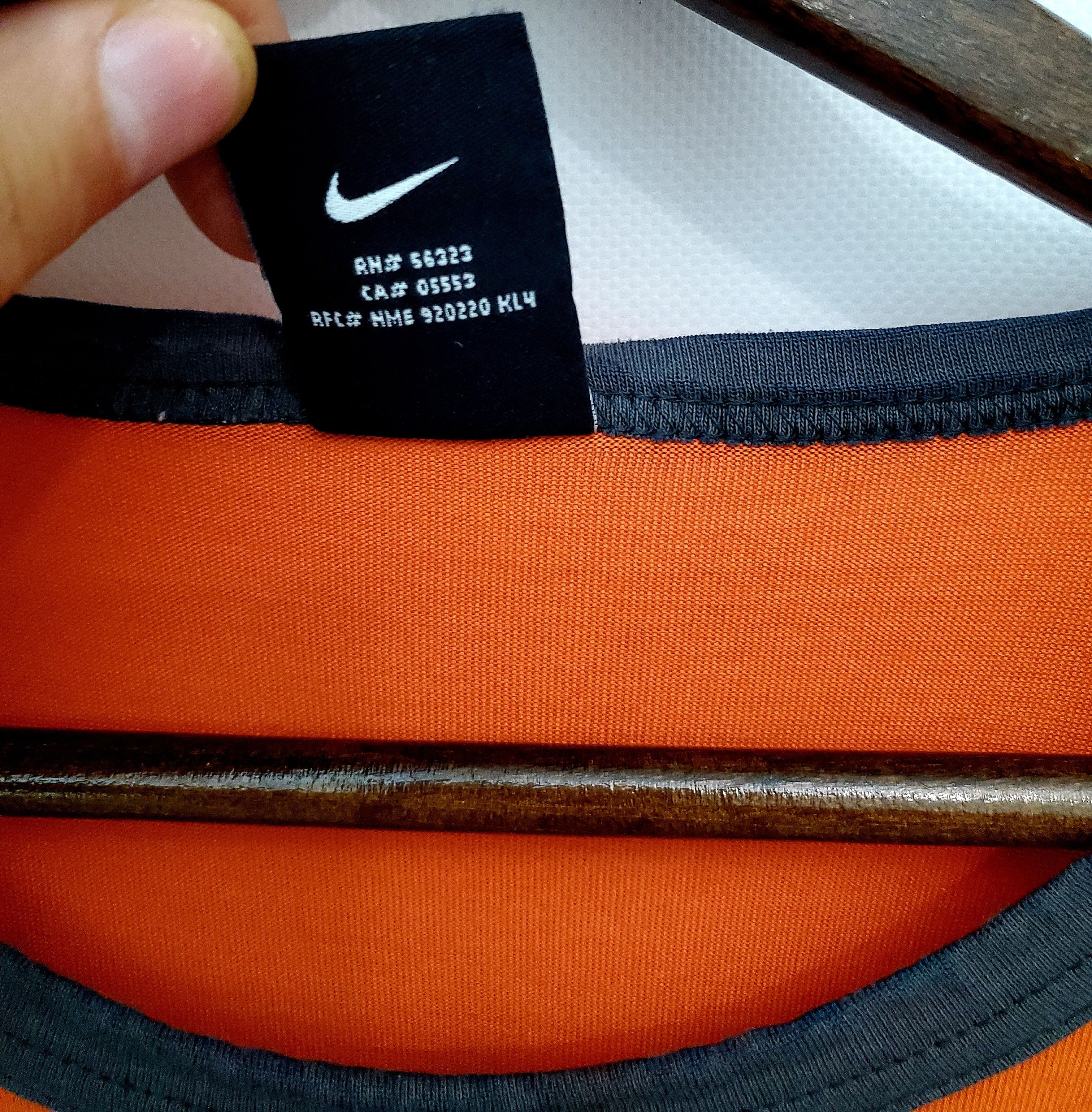 Nike × Nike ACG × Vintage Vintage Nike ACG Big Logo Orange Tshirt size L Size US L / EU 52-54 / 3 - 4 Thumbnail