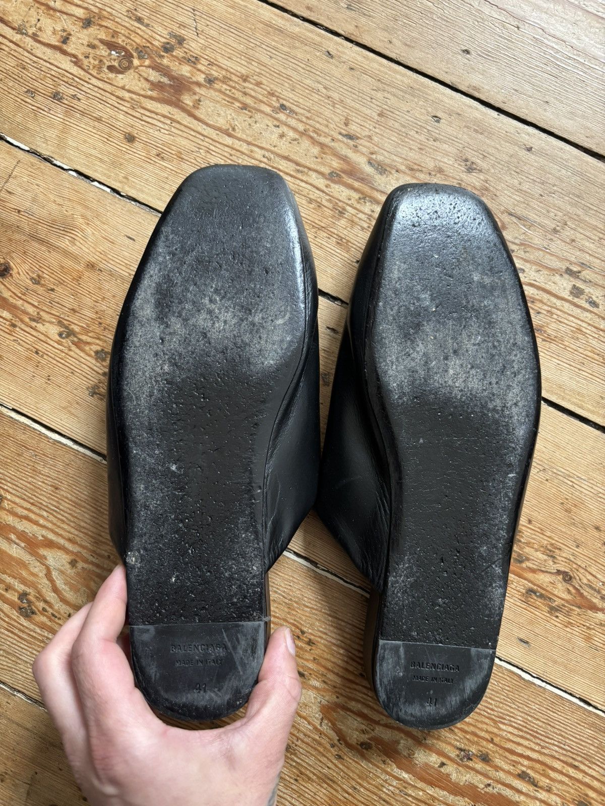 Balenciaga Balenciaga BB Logo Leather Mule Slides Black/Gold Size US 11 / IT 41 - 6 Thumbnail