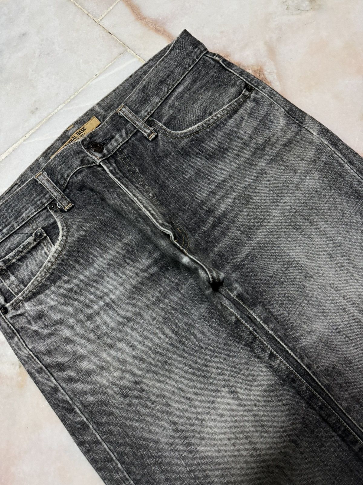 Uniqlo 💥THRASHED💥90's UNIQLO EASY FIT STRAIGHT NICE FADING DISTRESS Size US 31 - 6 Thumbnail