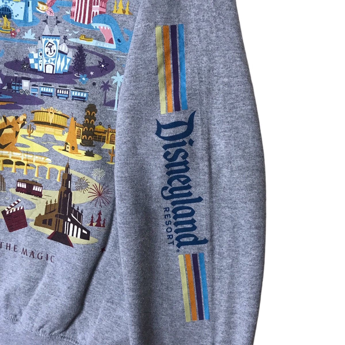 Disney Vintage Disney Pullover Jumper Sweatshirt Size US M / EU 48-50 / 2 - 5 Thumbnail