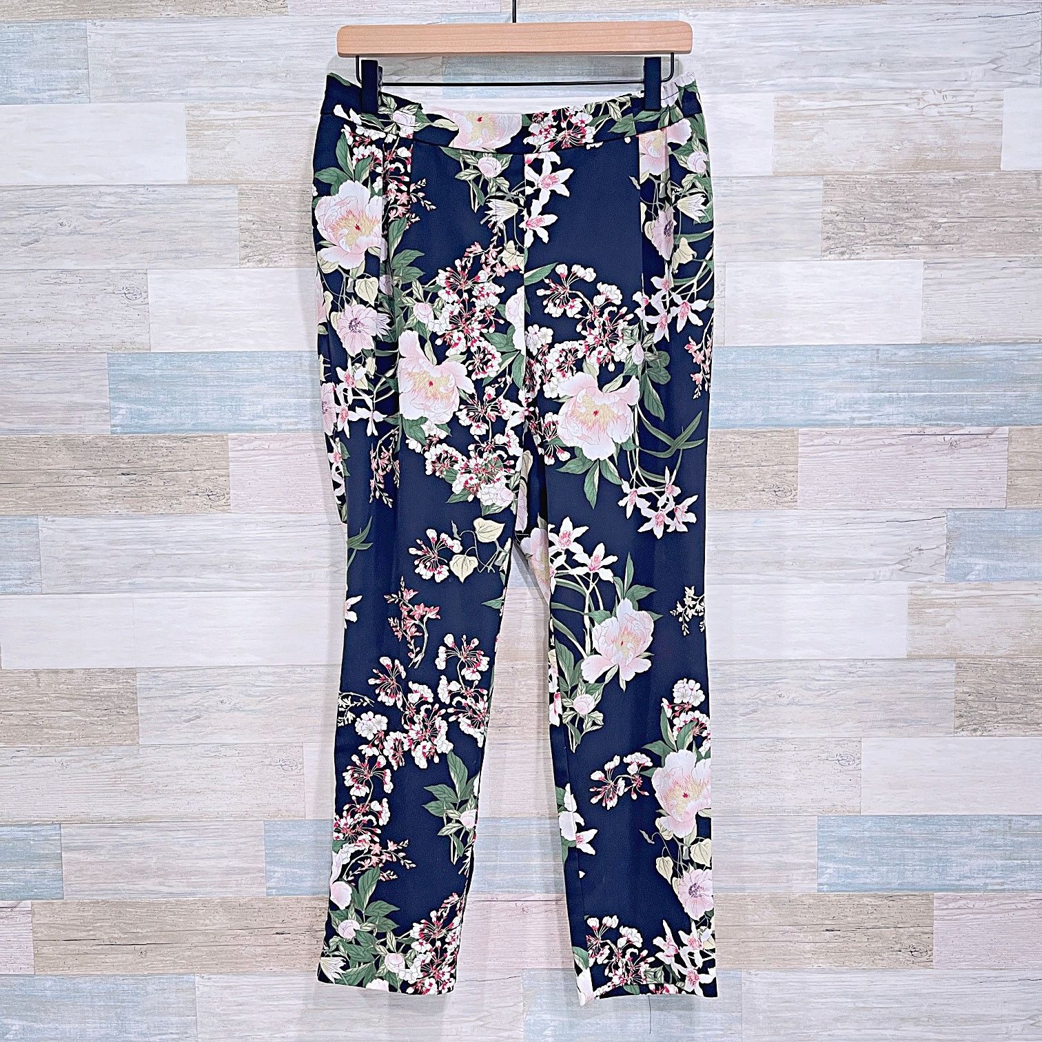 Other CYNTHIA ROWLEY Floral Pull On Trousers Black Elastic Waist M Size 30" / US 8 / IT 44 - 1 Thumbnail