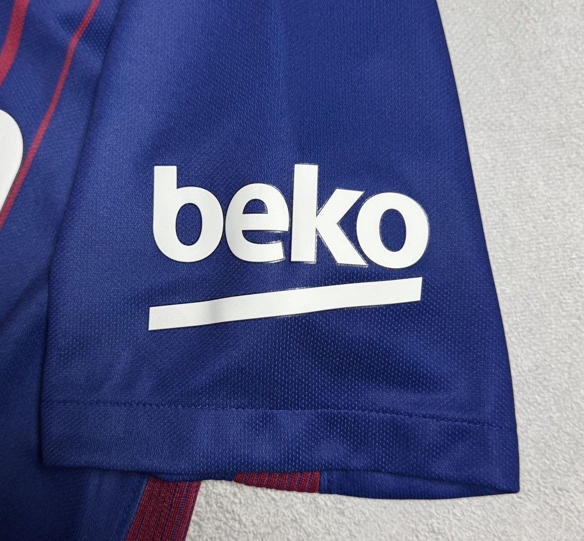 Nike Barcelona 2017 2018 Home Shirt Soccer Jersey Nike #10 Messi Size US S / EU 44-46 / 1 - 12 Thumbnail