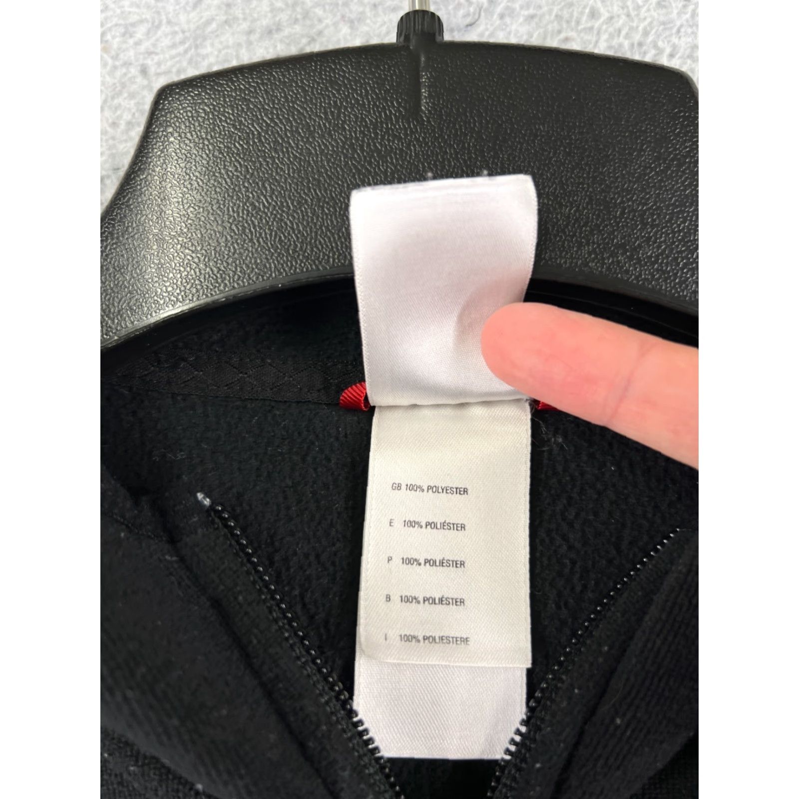 The North Face The North Face Jacket Extra Small Black Hooded Fleece Cozy Polyester Womens Size XS / US 0-2 / IT 36-38 - 4 Thumbnail