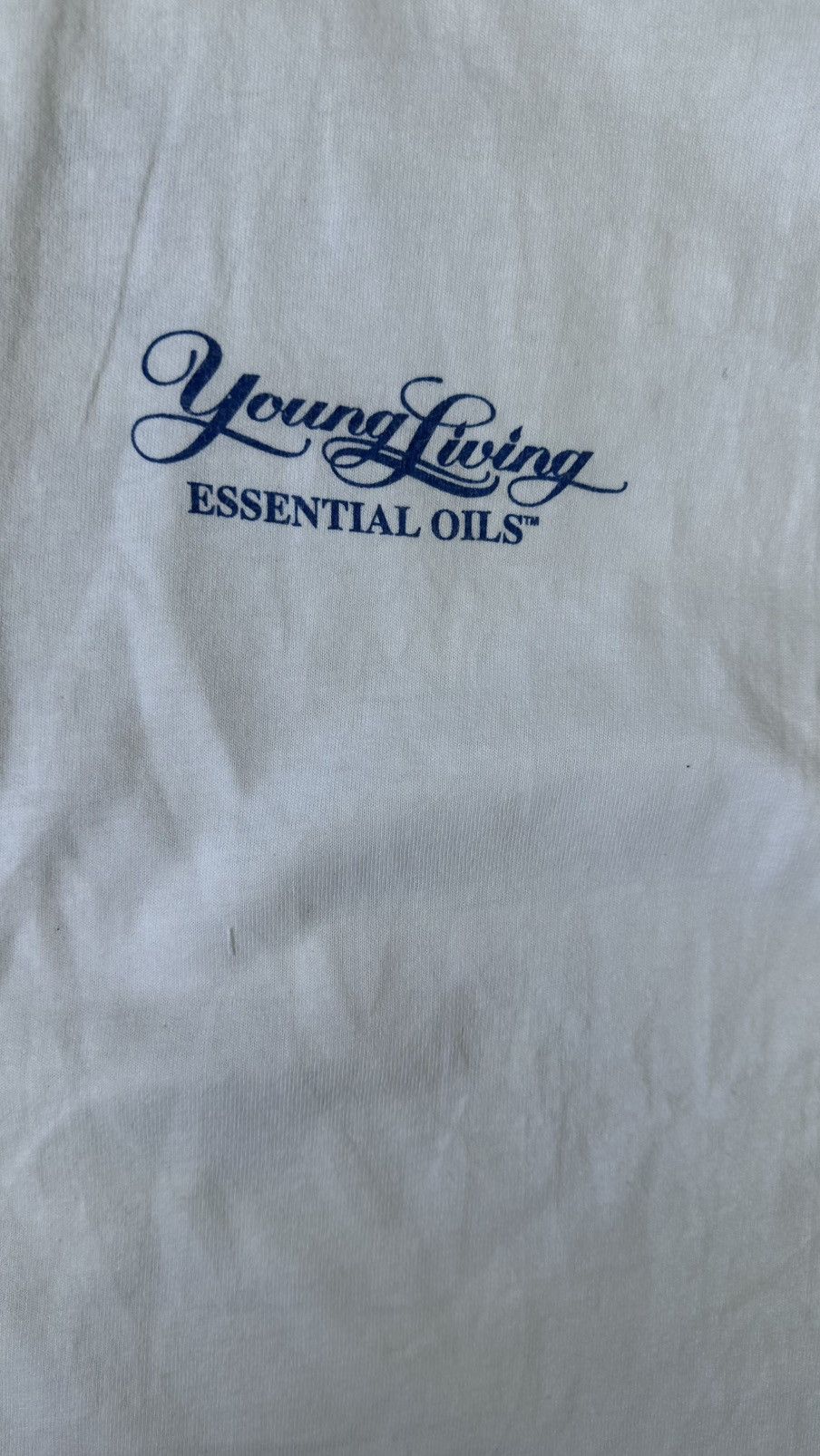 Vintage VINTAGE YOUNG LIVING ESSENTIALS OIL TEE Size US L / EU 52-54 / 3 - 3 Thumbnail