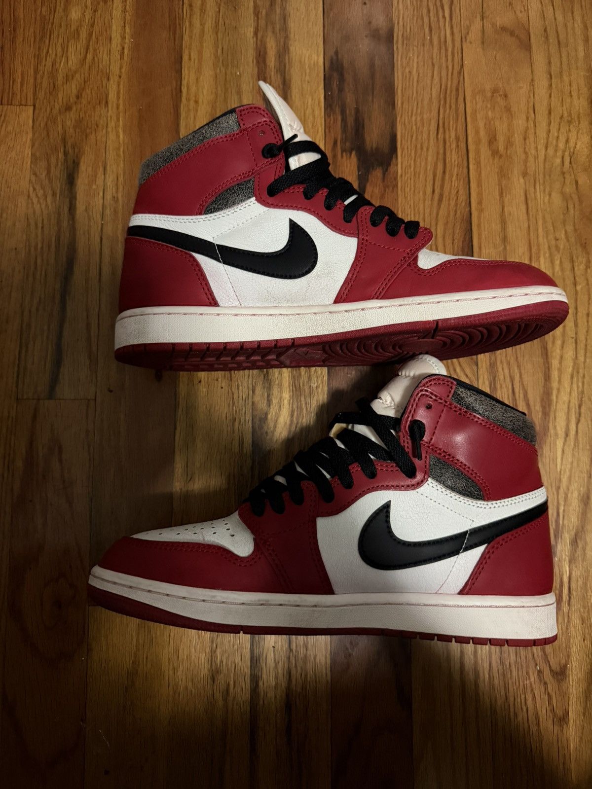 Jordan Brand Jordan 1 Chicago Lost and Found Size US 9 / EU 42 - 1 Thumbnail