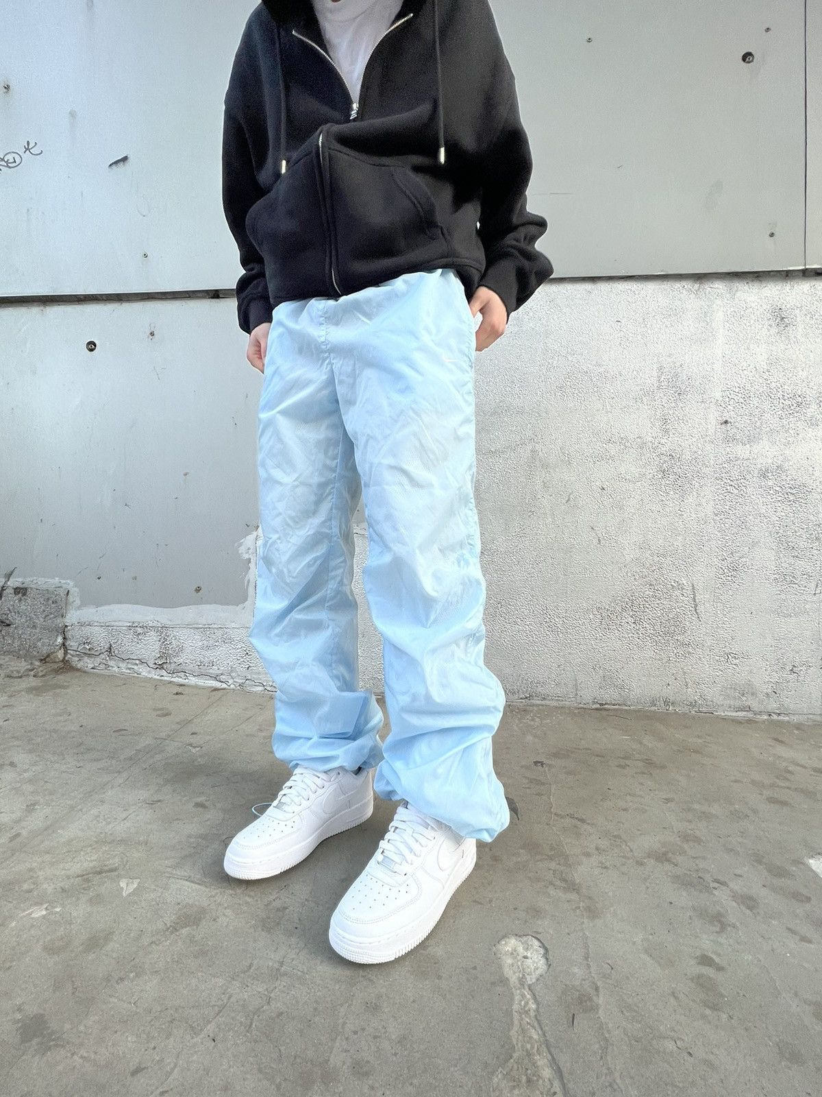 Nike Vintage Nike Pants Joggers Baby Blue Size US 30 / EU 46 - 9 Thumbnail