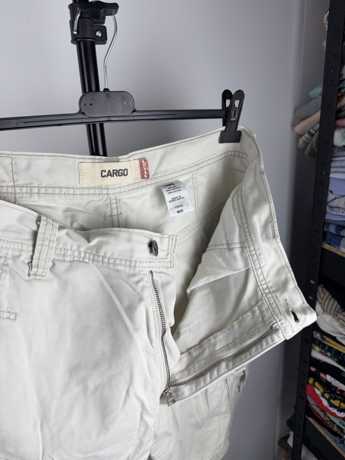 Levi's × Vintage Crazy Vintage 00s Baggy Skater Style Levis Cargo Shorts Size US 33 - 12 Thumbnail