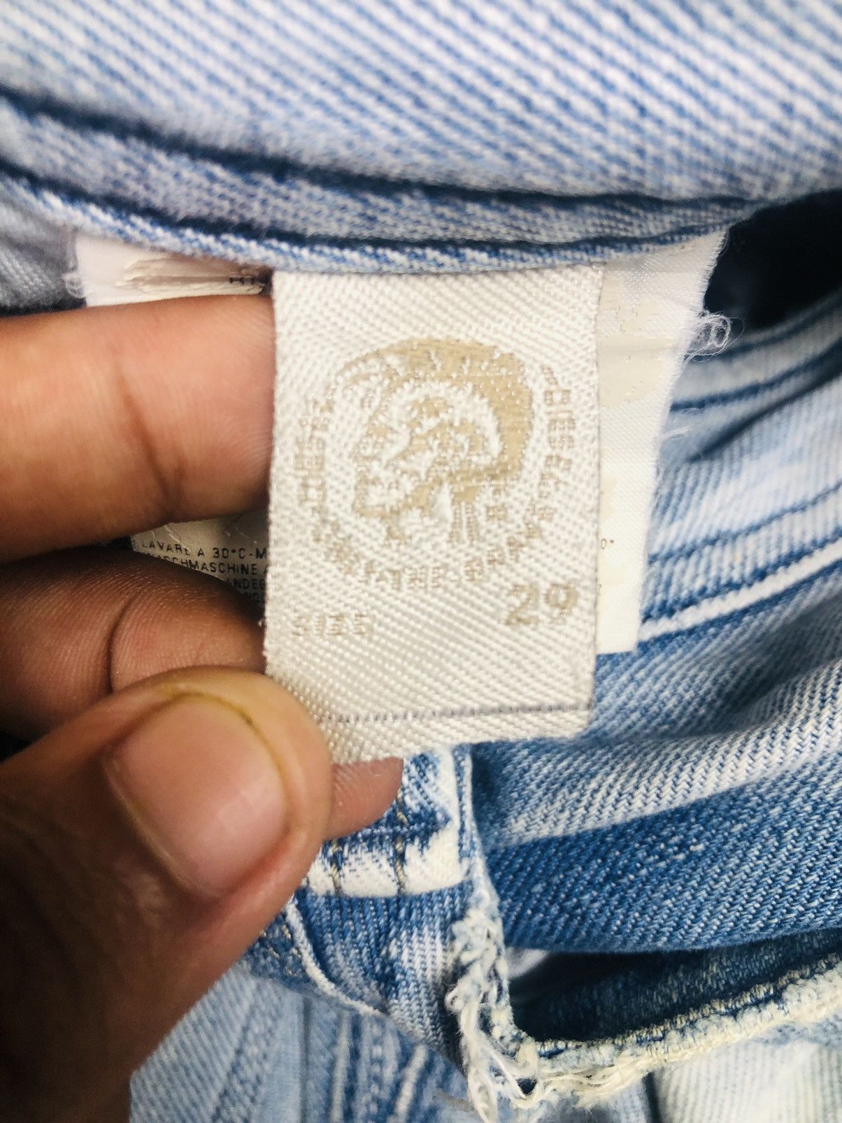 Diesel DIESEL Timmen W29 L32 Slim Bootcut Studded Jeans (38) Size US 29 - 11 Thumbnail