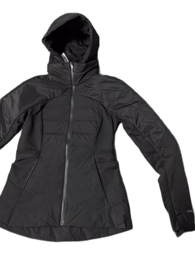 Canada Goose lululemon Down For It Lightweight Jacket-yf Size US S / EU 44-46 / 1 - 1 Thumbnail