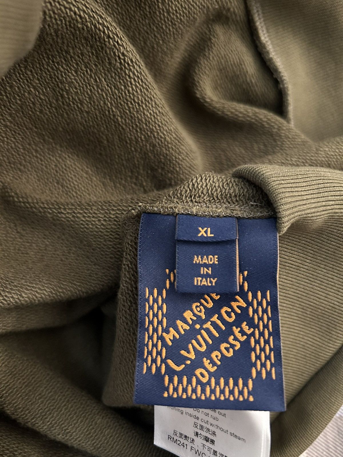 Louis Vuitton Louis Vuitton Lovers Sweatshirt Size US XL / EU 56 / 4 - 4 Thumbnail