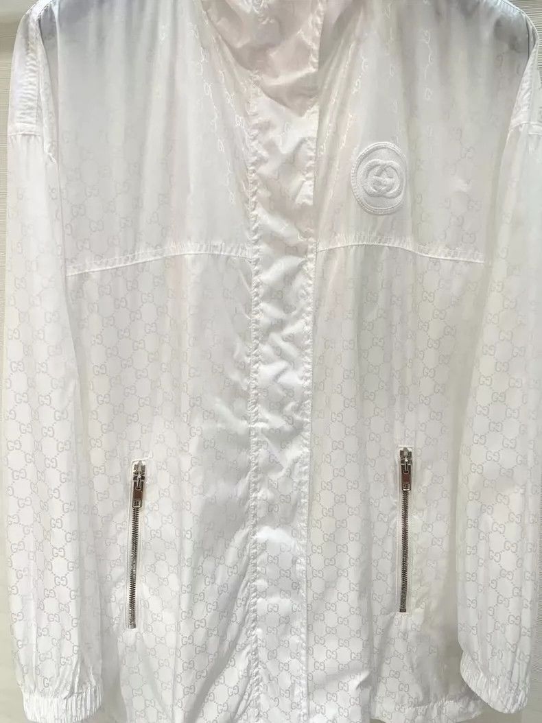 Gucci Gucci Size 38 White full logo hooded windbreaker jacket 250 Size US XXS / EU 40 - 3 Thumbnail
