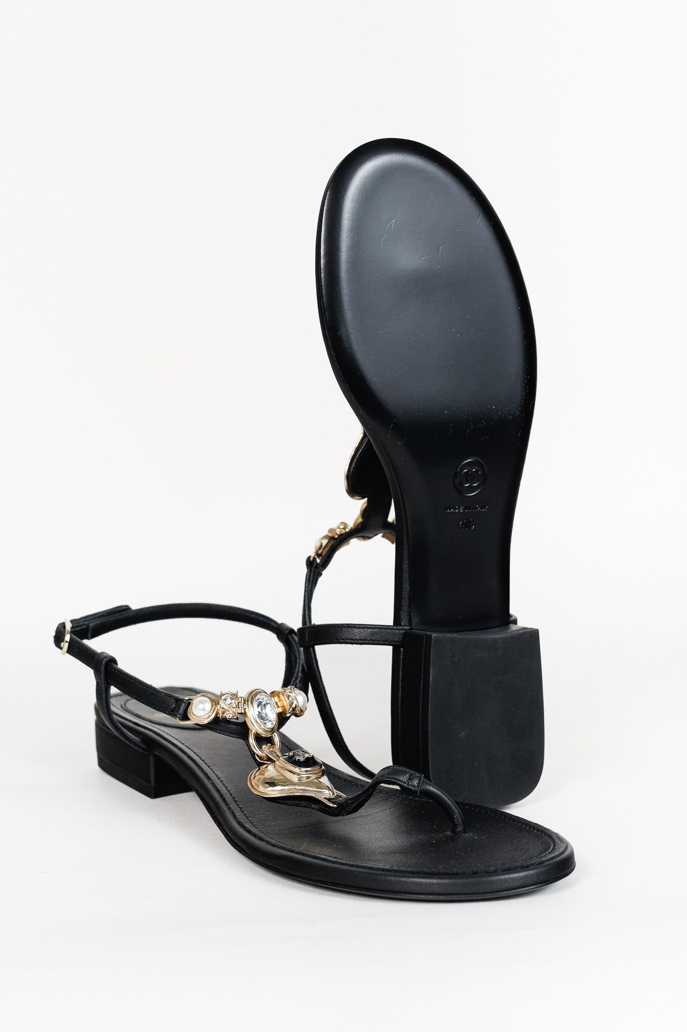 Chanel Chanel Cruise 2023 Embellished Heart Leather Thong Sandals Size US 10.5 / IT 40.5 - 5 Thumbnail