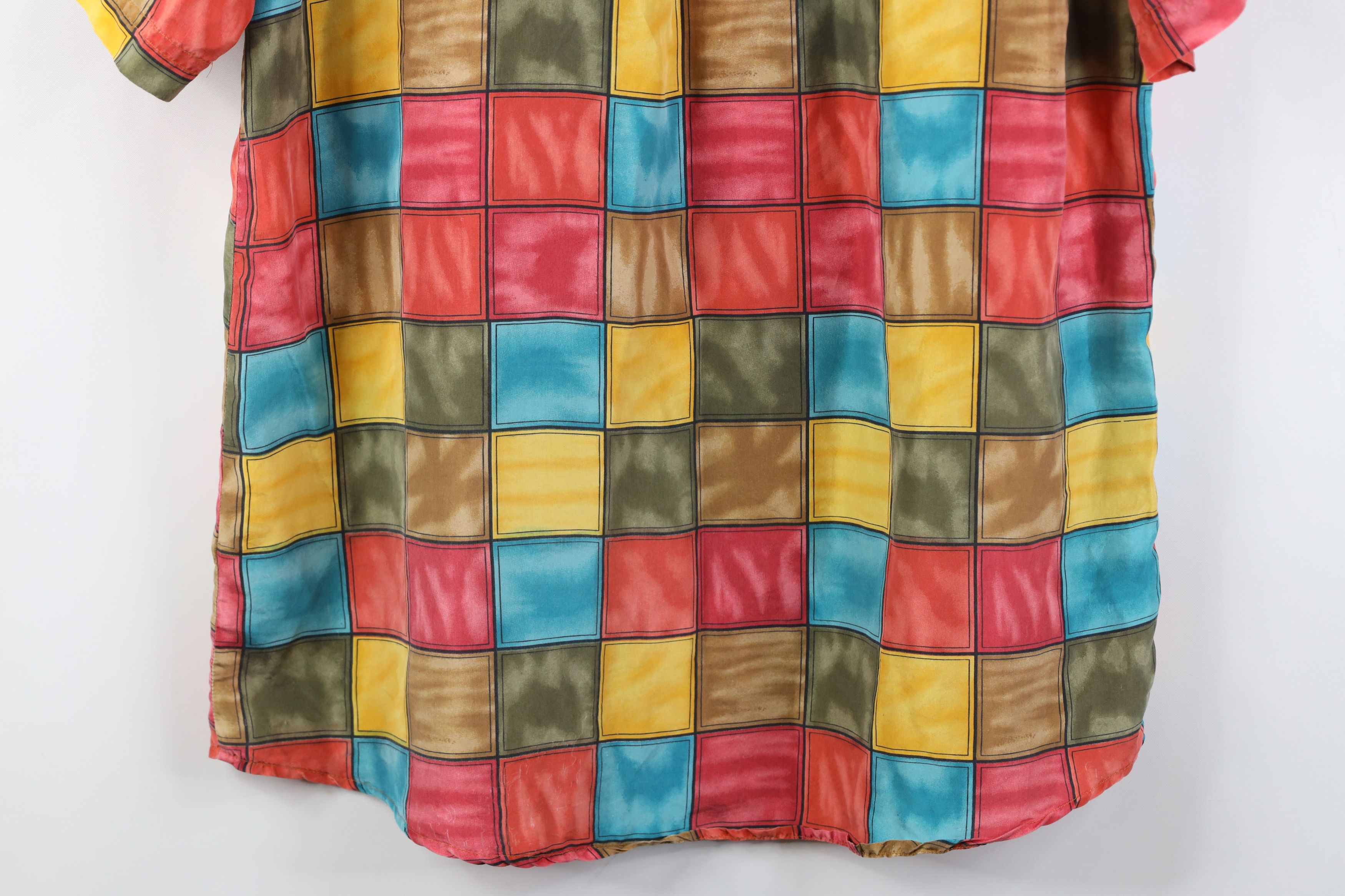 Vintage Vintage 90s Streetwear Checkered Short Sleeve Button Shirt Size L / US 10 / IT 46 - 14 Thumbnail