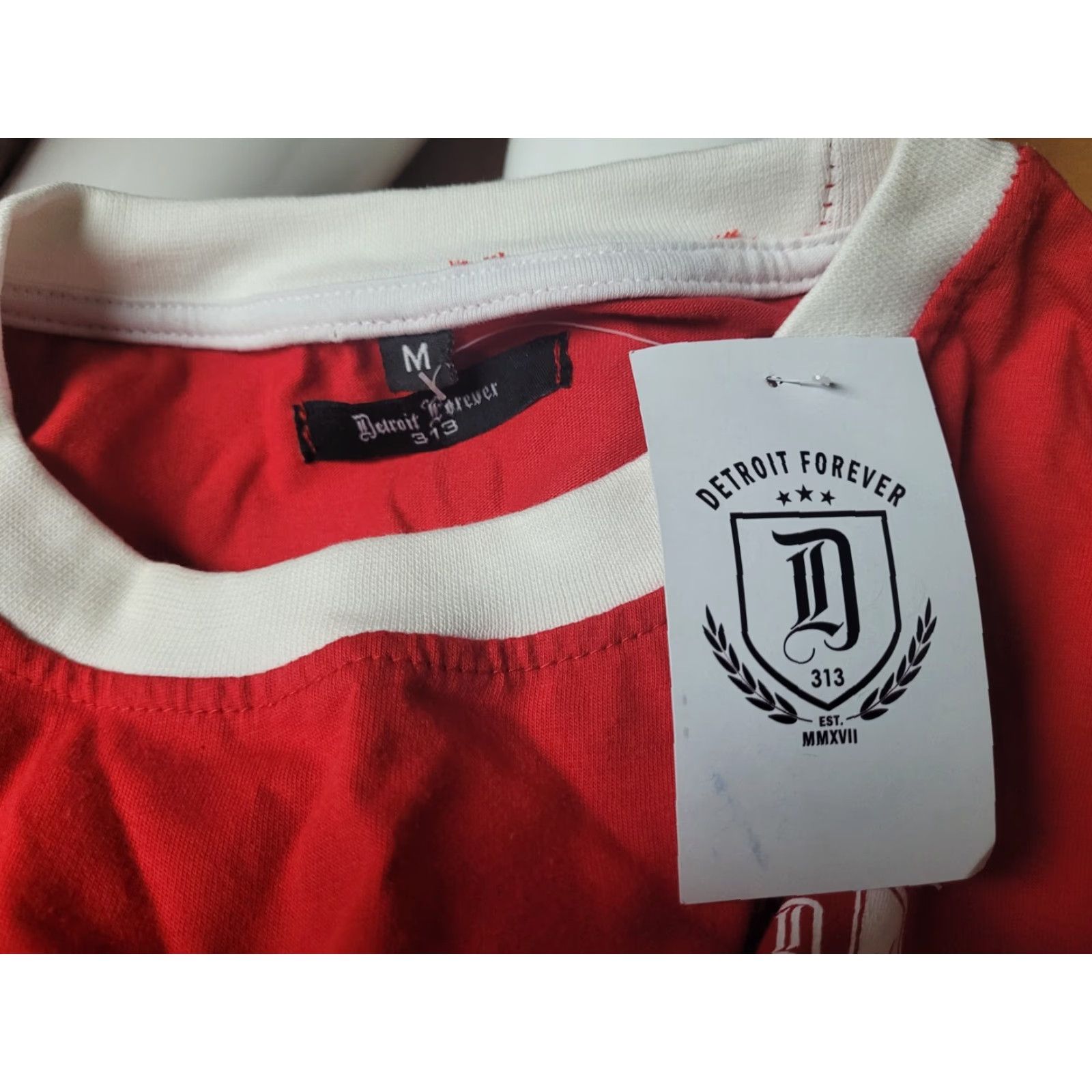 Forever 21 Womens Jrs Medium Detroit Forever 313 Cropped Ringer T Shirt NEW NWT Shirt Red Crew Neck Short Sleeve City Hip Hop 313 Mens Womens? Size M / US 6-8 / IT 42-44 - 4 Thumbnail