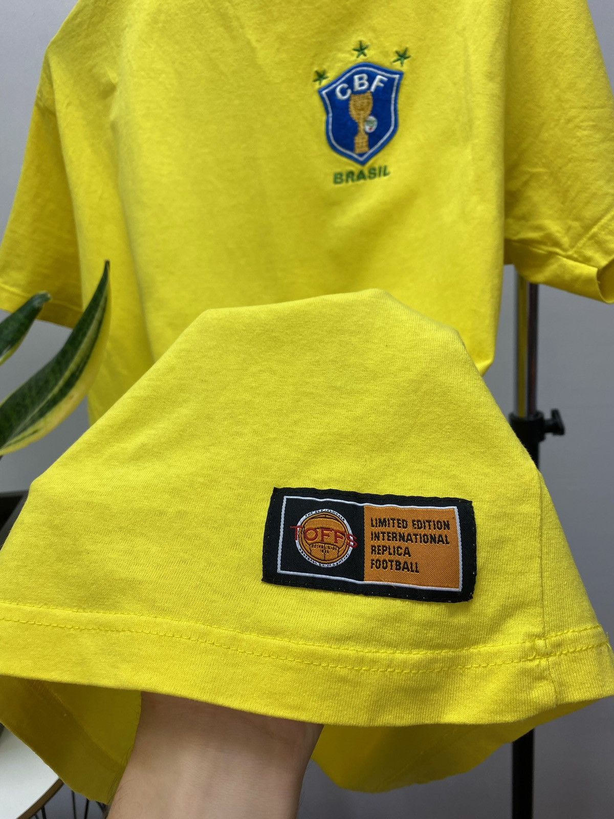 Other × Vintage Brazil 10 Pele Toffs Football Soccer Jersey Retro Remake Size US L / EU 52-54 / 3 - 7 Thumbnail