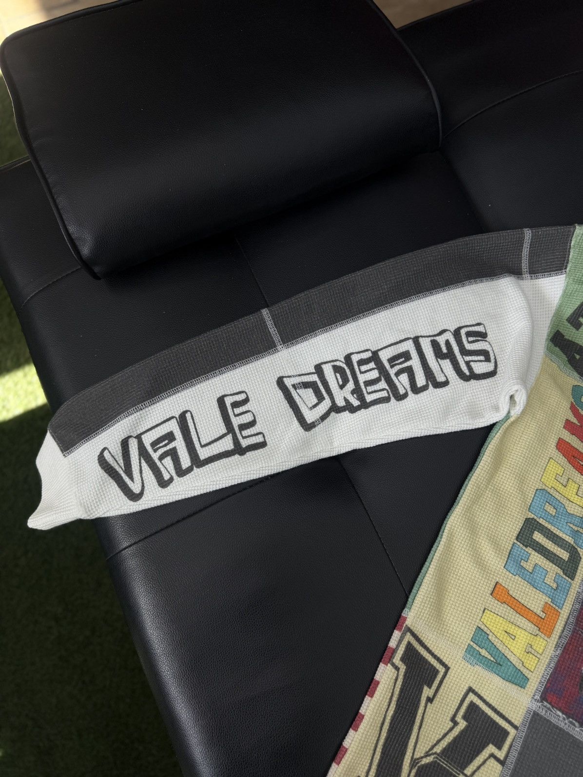 Vale Valley Long Sleeve Tee Shirt Size Small (NEW) Size US S / EU 44-46 / 1 - 6 Thumbnail