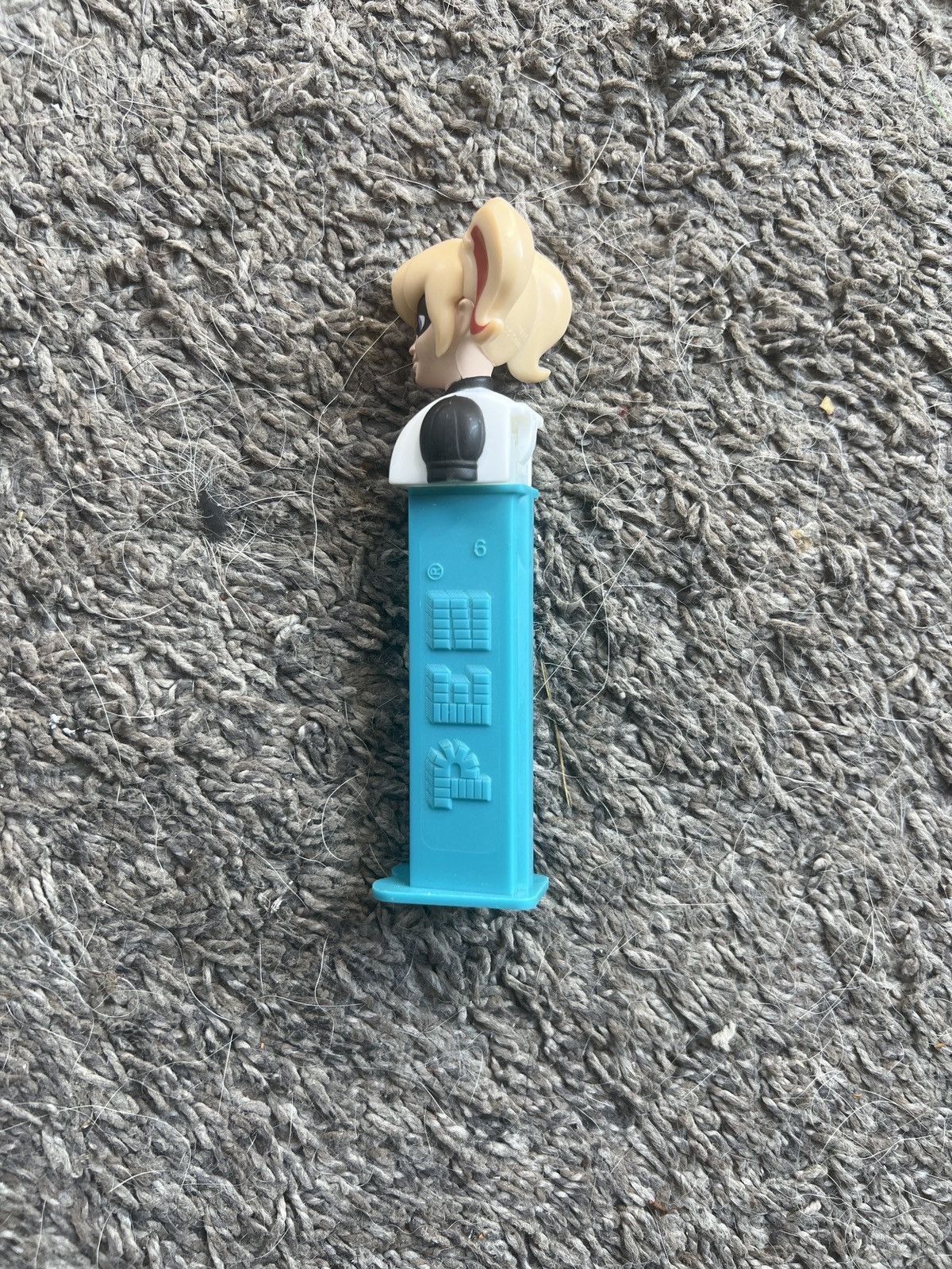 DC Comics 2017 DC Comics Harley Quinn Pez Dispenser Size ONE SIZE - 3 Thumbnail