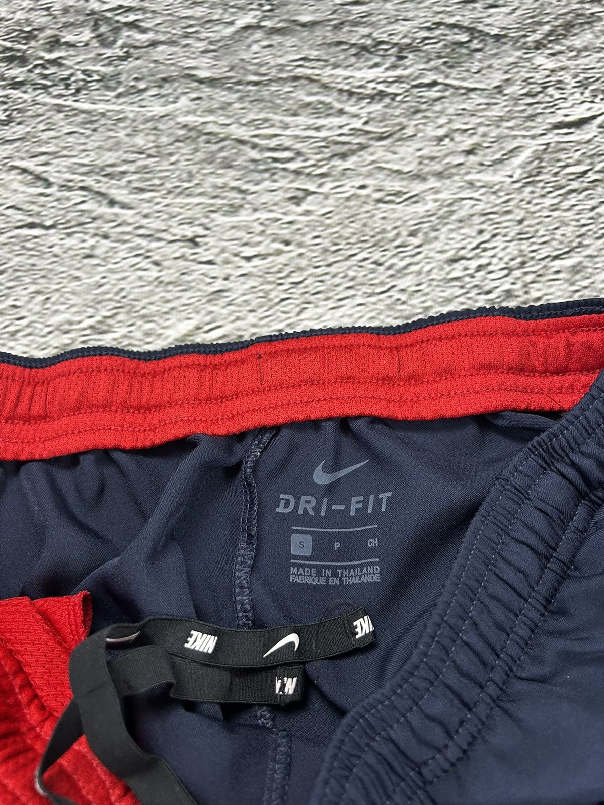 Nike Nike vintage navy red nylon track pants parachute drill Size US 28 / EU 44 - 4 Thumbnail