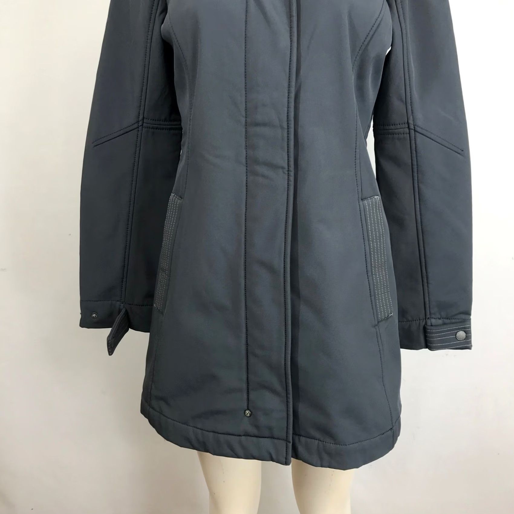 Vintage Title Nine Womens Small Gray Softshell Fleece Lined Jacket Quilted Funnel Neck Size S / US 4 / IT 40 - 3 Thumbnail