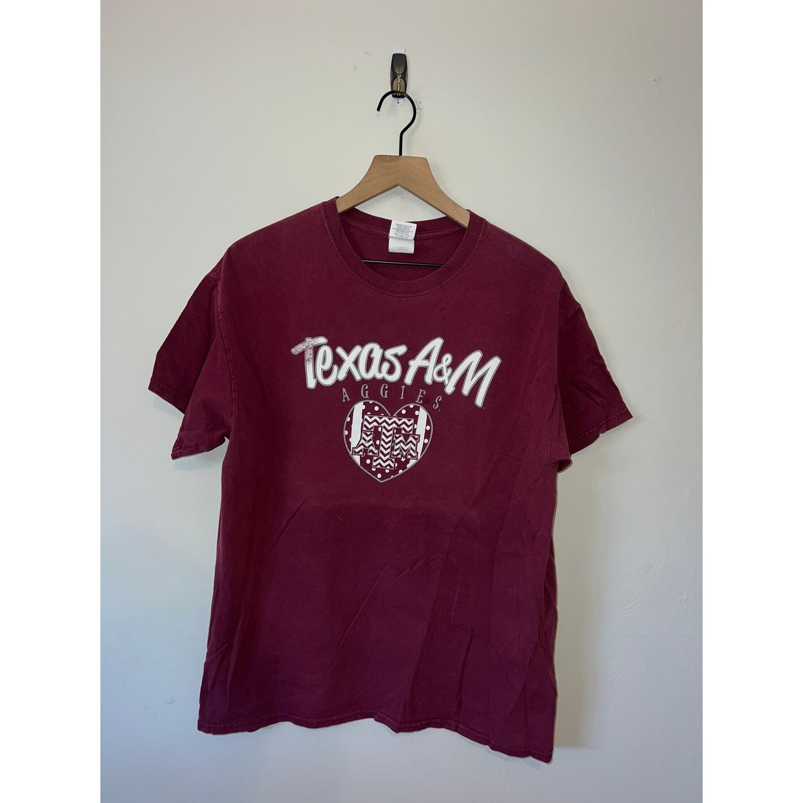 Gildan Vintage Texas A&M Aggies Shirt ATM University College Maroon Size US L / EU 52-54 / 3 - 1 Thumbnail