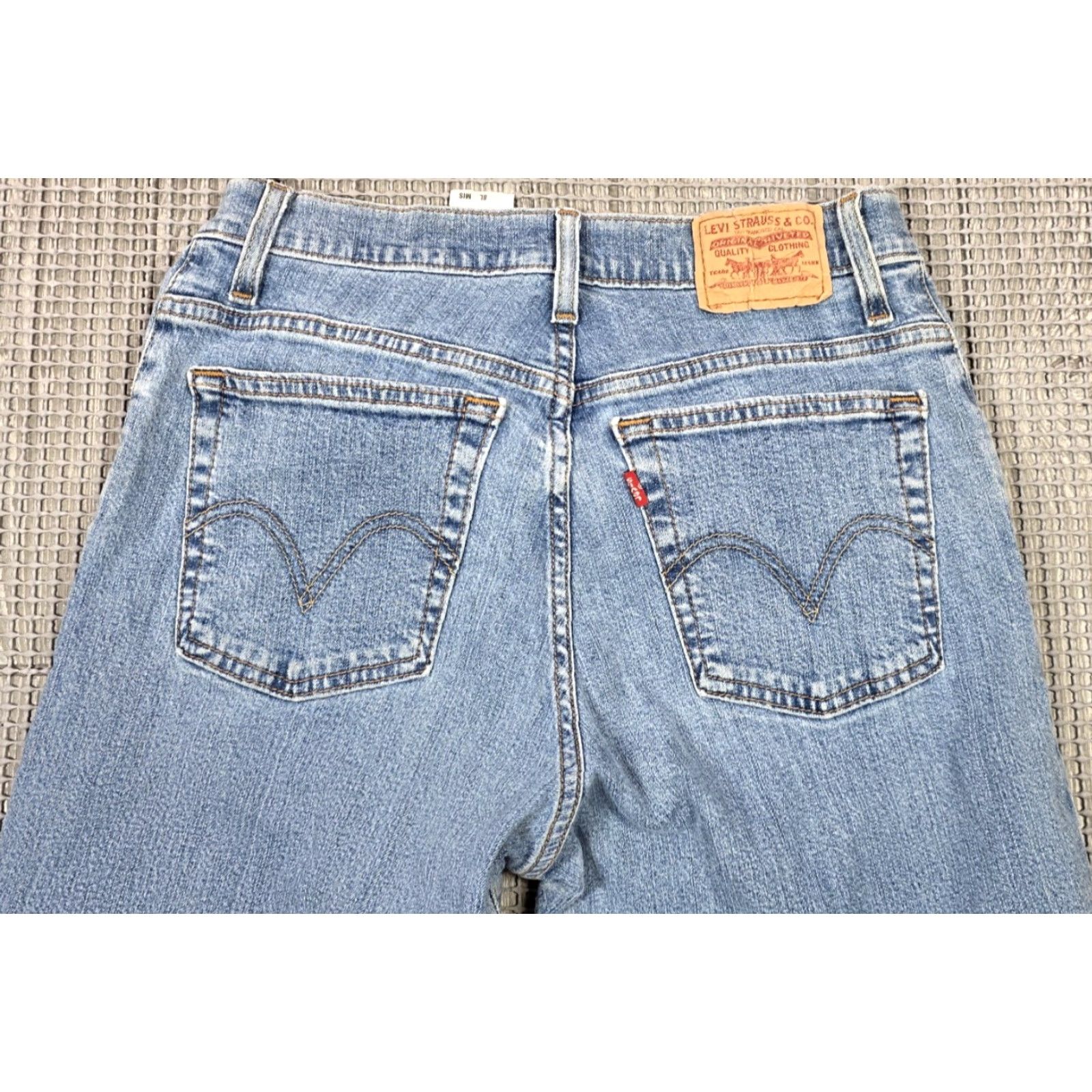 Levi's VINTAGE Levi's Jeans Women 8 Long Blue Relaxed Fit Tapered Leg 550 Y2K 28x32 Stretch Size 30" / US 8 / IT 44 - 6 Thumbnail
