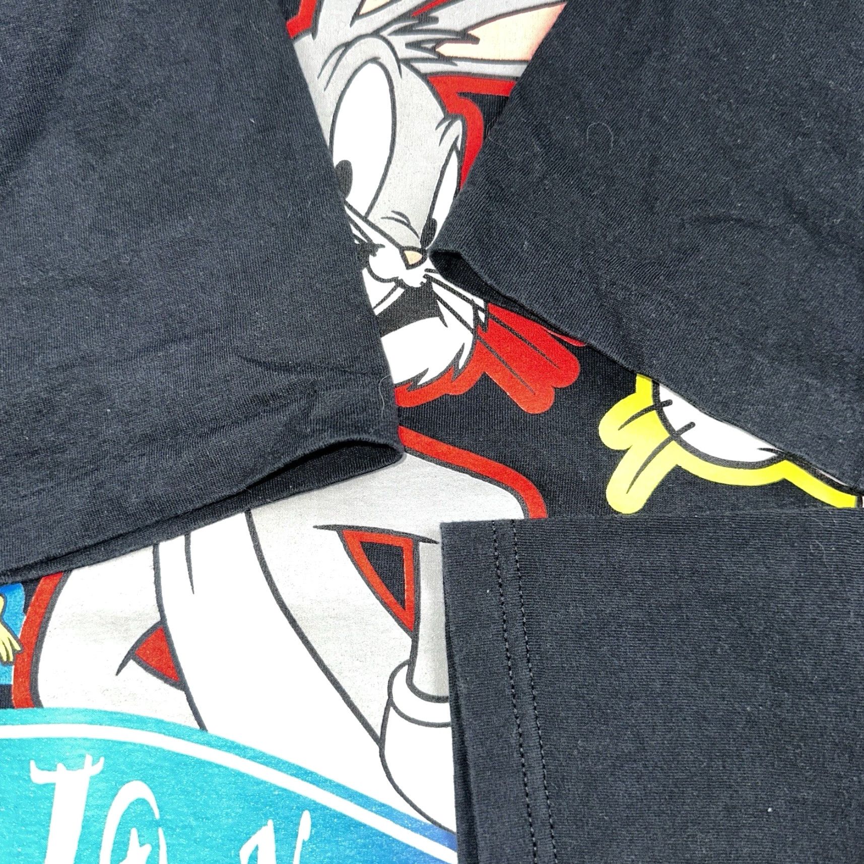 Vintage Looney Tunes Vintage T Shirt Black Crew Neck Short Sleeve 2XL Graphic Print 90s Bugs Bunny Costume Mens Vintage 90s Theme Black T-Shirt Size US XXL / EU 58 / 5 - 4 Thumbnail