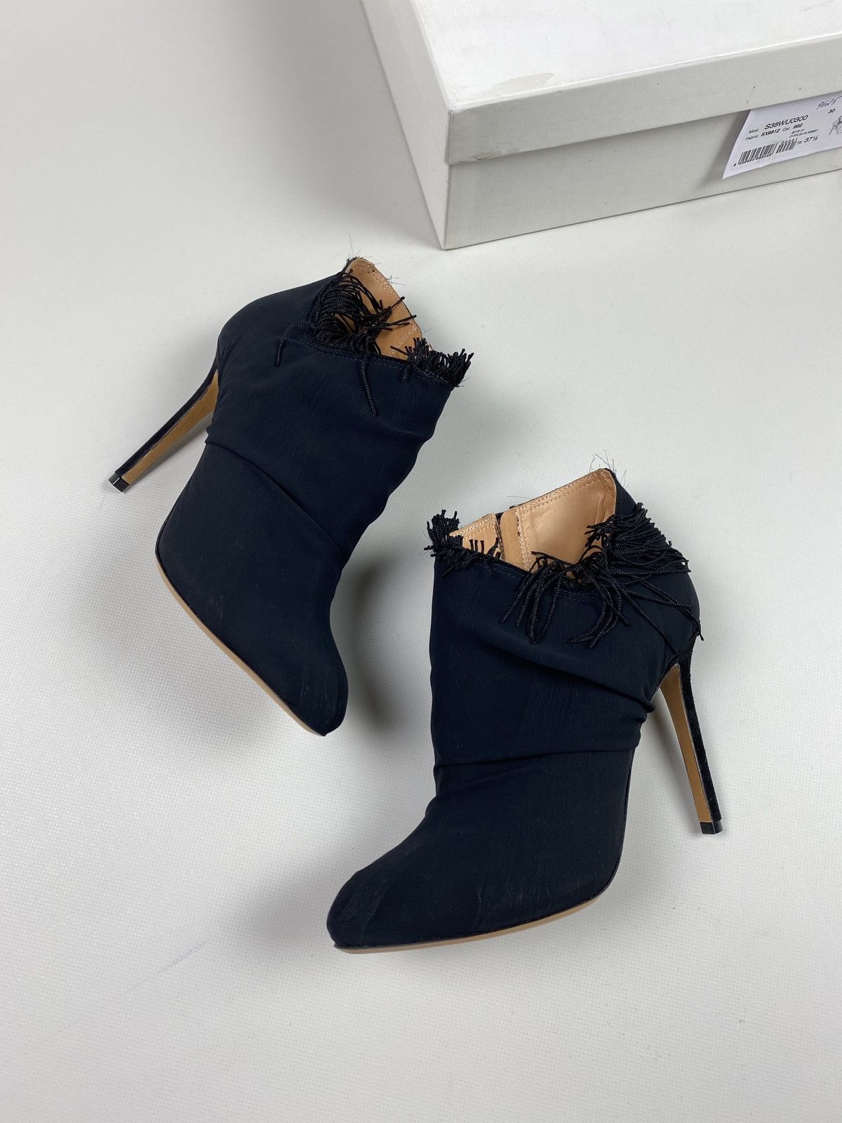 Maison Margiela New! Maison Margiela ladies heels shoes size 37 1/2 Size US 7.5 / IT 37.5 - 6 Thumbnail
