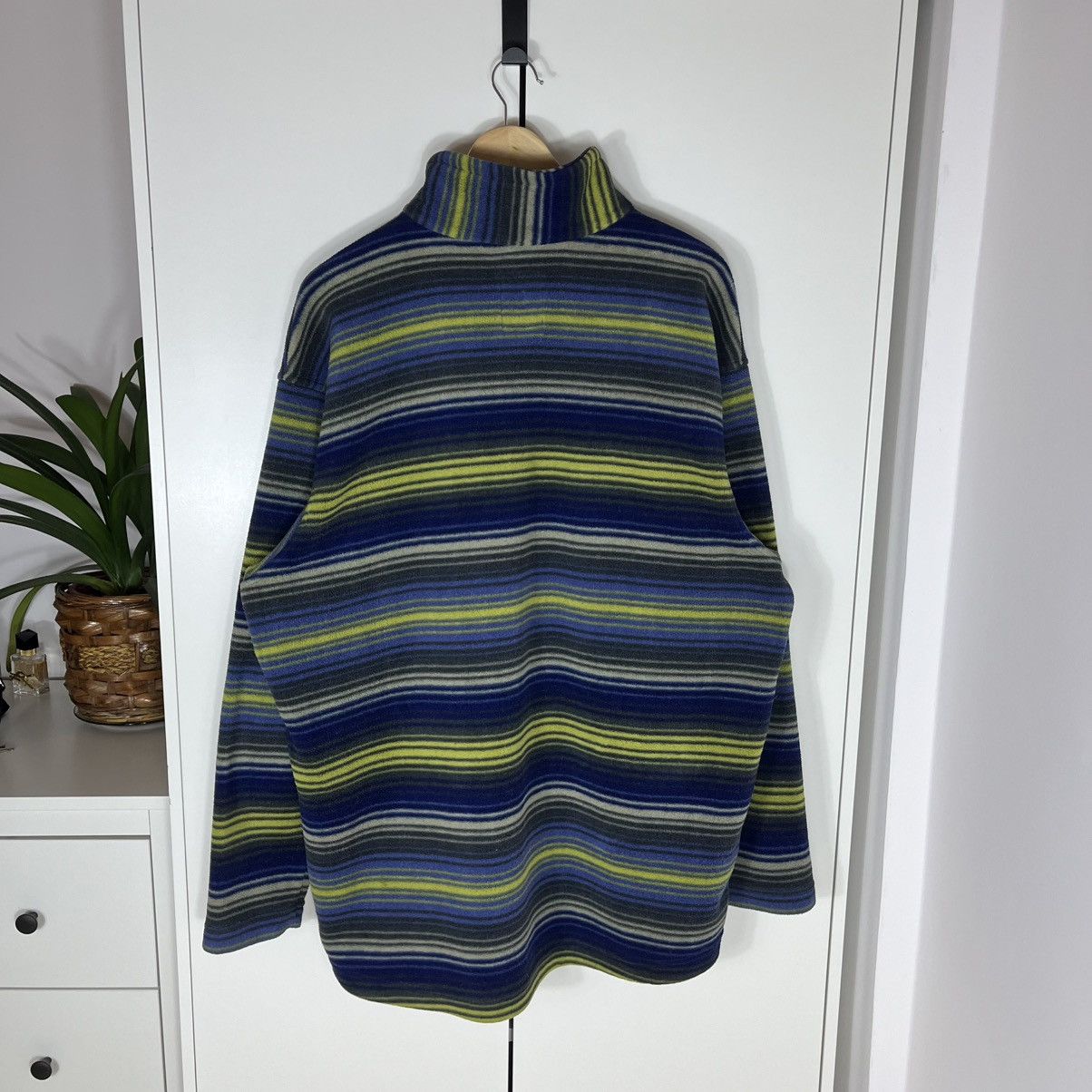 Jack Wolfskin Vintage Jack Wolfskin Polartec Striped Pocket Fleece Outdoor Size US XL / EU 56 / 4 - 8 Thumbnail