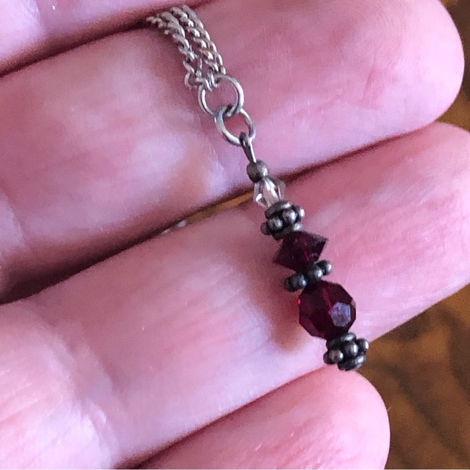 Handmade Hand crafted garnet crystal dangle pendant necklace Size ONE SIZE - 8 Thumbnail