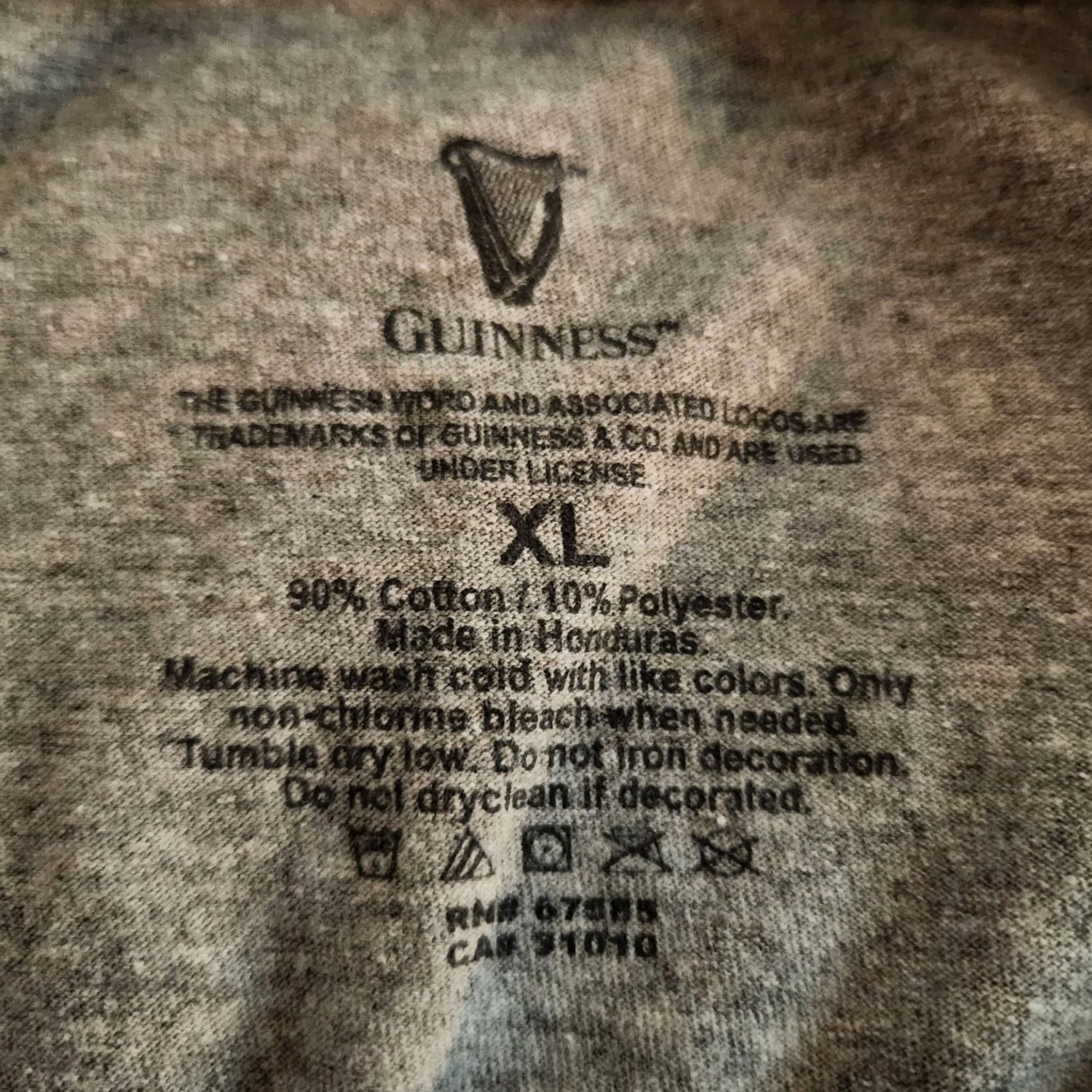 Vintage Guinness Draught Beer T Shirt Tee Mens XL Gray Short Sleeve Irish Ireland Brewer Men Shirt Size US XL / EU 56 / 4 - 8 Thumbnail
