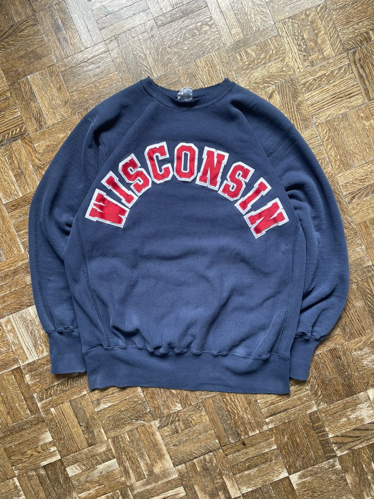 Champion Vintage Champion 1990s Reverse Weave Wisconsin Size US XL / EU 56 / 4 - 1 Thumbnail