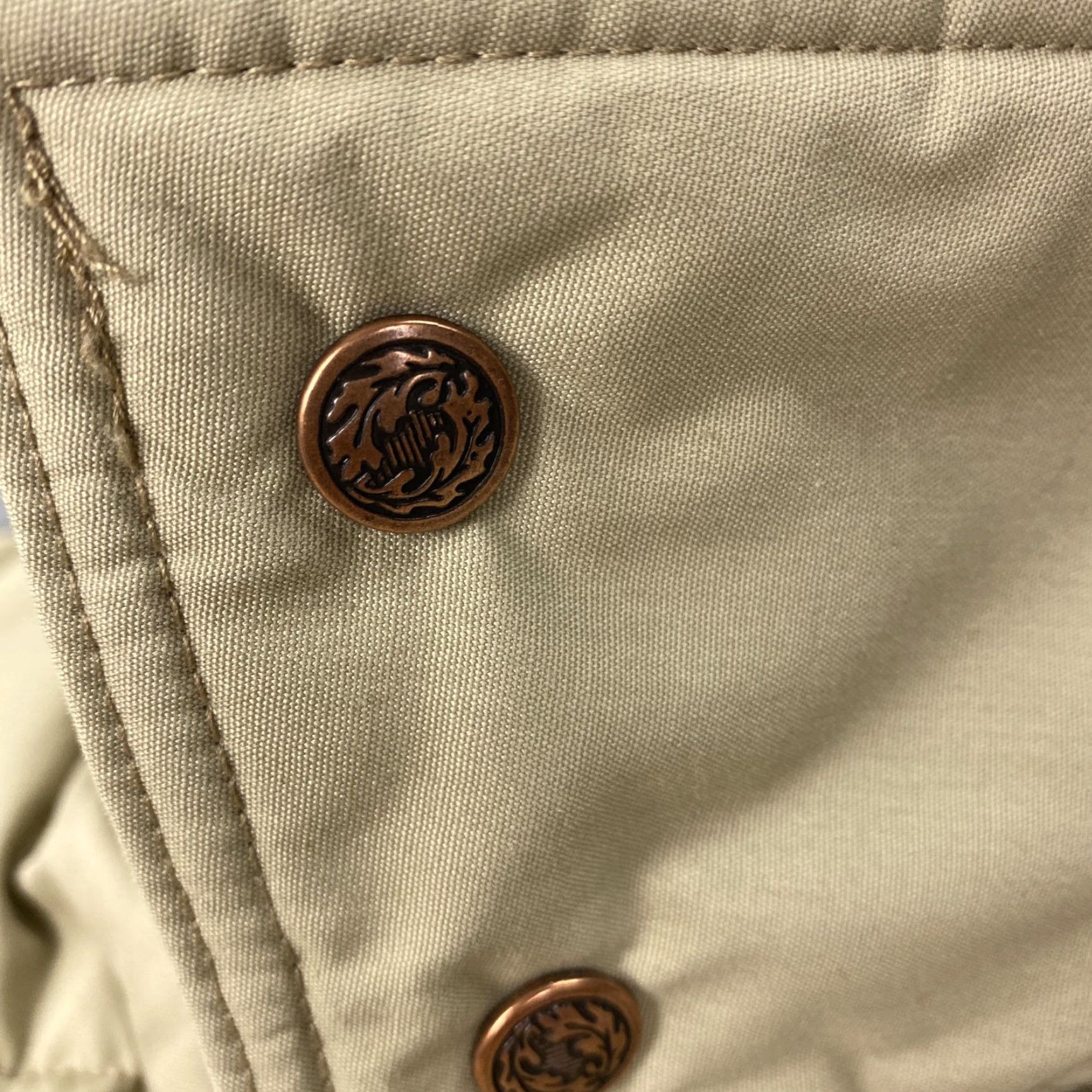 4SDESIGNS VINTAGE Down Designs Vest Mens M Reversible Corduroy Puffer Beige Tan Quilted Insulated with Pockets M Size US M / EU 48-50 / 2 - 5 Thumbnail