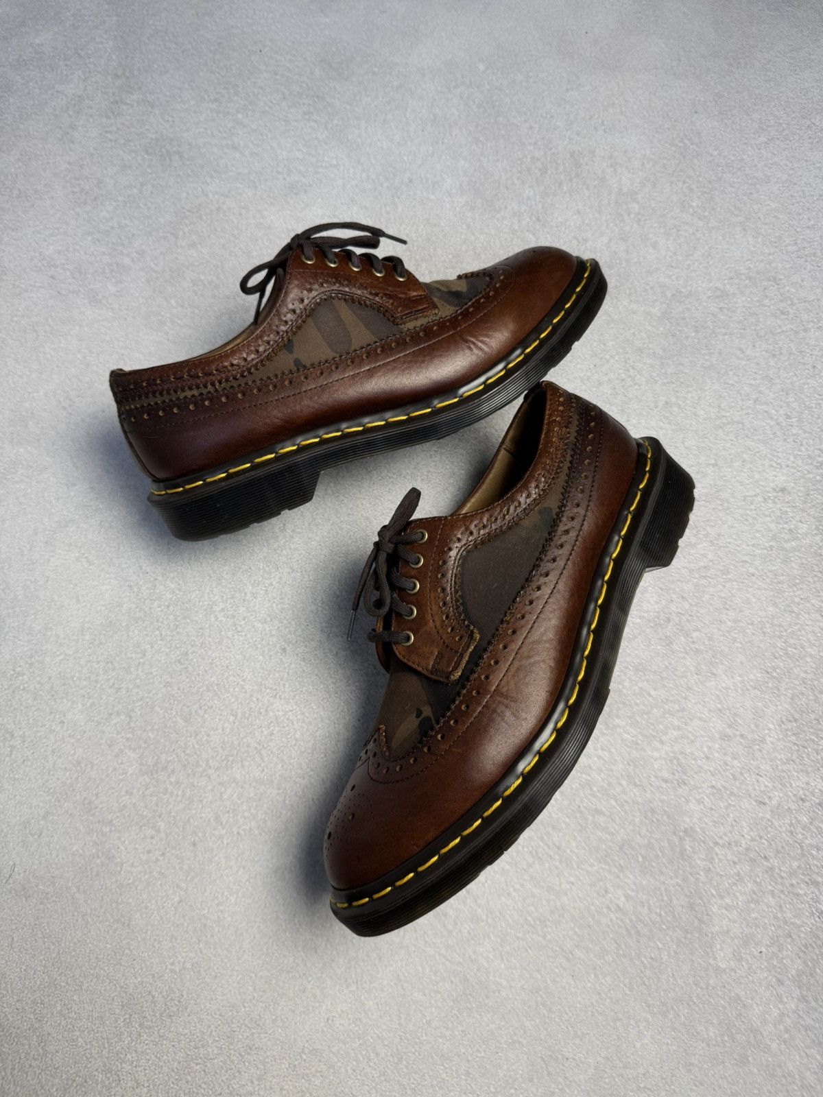 Dr. Martens Dr. Martens Doc Made in England 3989 Camo Leather Brogue US8 Size US 8 / EU 41 - 3 Thumbnail