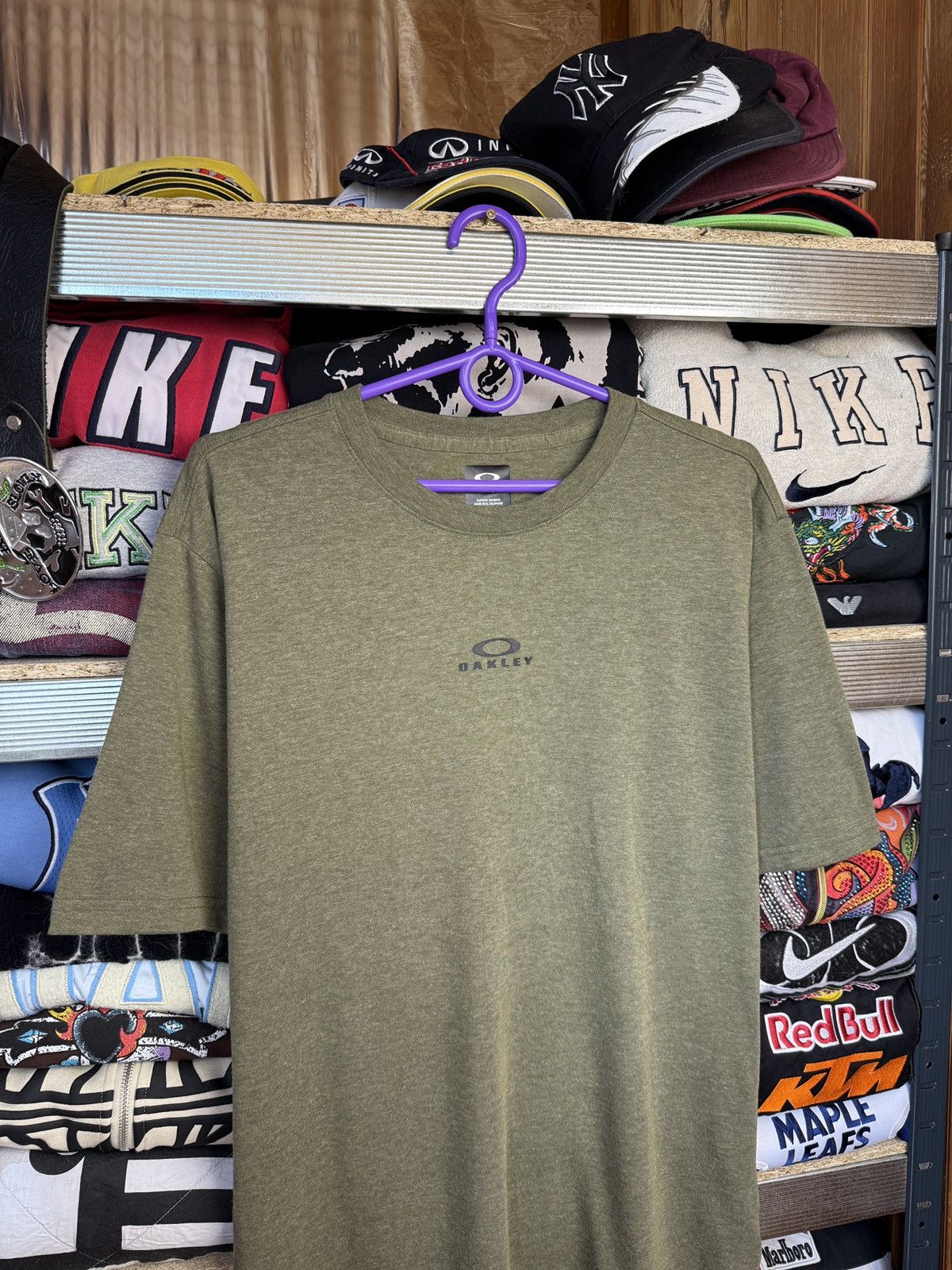 🇺🇸 Vintage y2k Oakley Center Logo Shirt