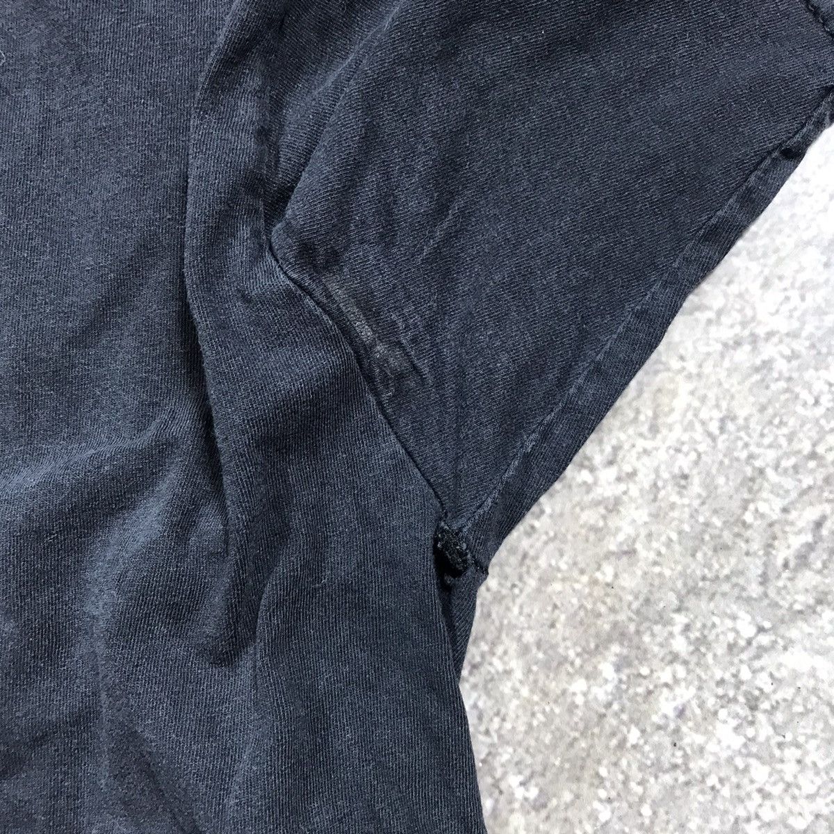 Vintage Vintage 90s Sun Faded Graphic Tee Grunge Skate Dark Boxy L Size US L / EU 52-54 / 3 - 6 Thumbnail