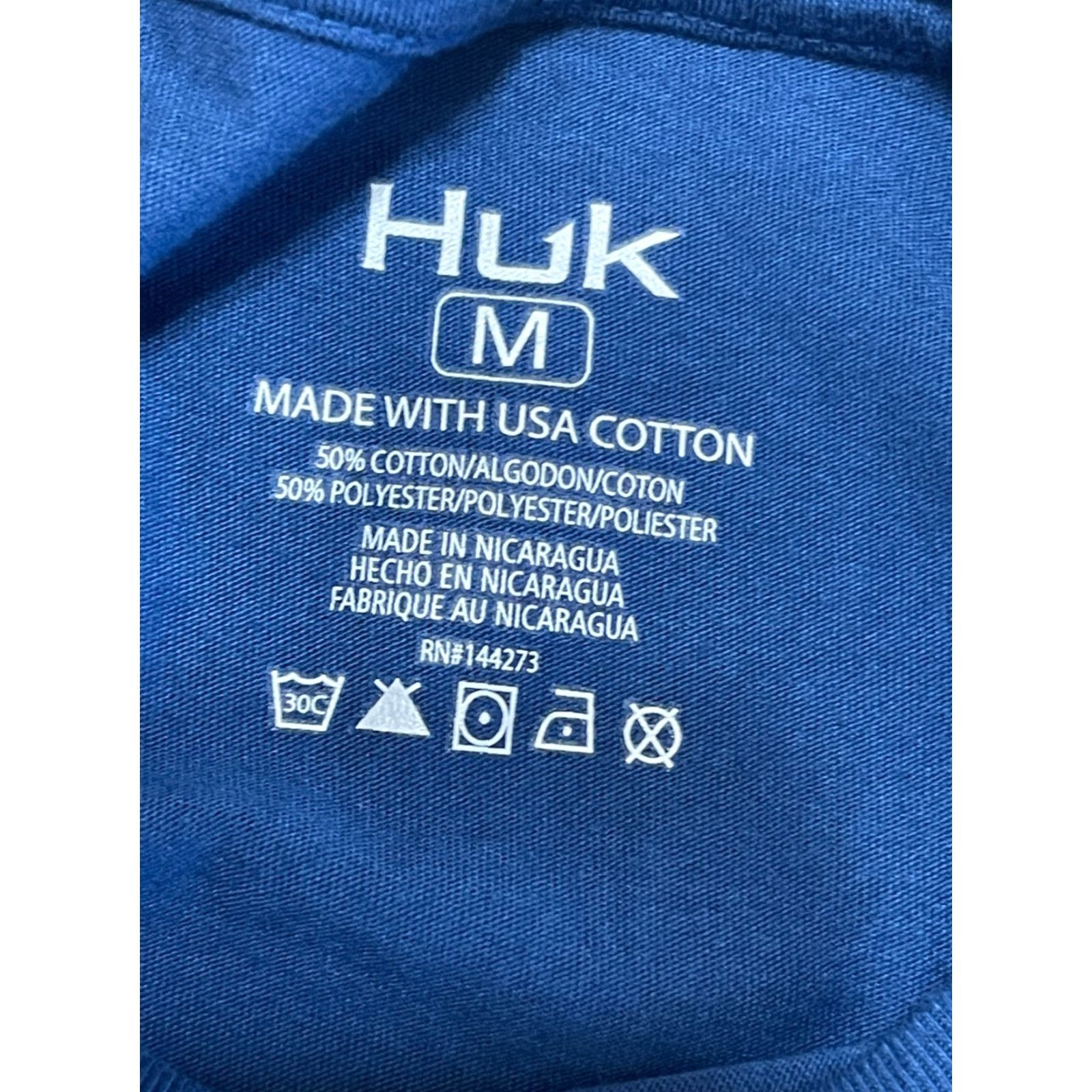 Vintage Huk Shirt Women's Medium Blue Short Sleeve Happiness comes in Waves Shirt Regular Fit Adult Womens Size M / US 6-8 / IT 42-44 - 6 Thumbnail