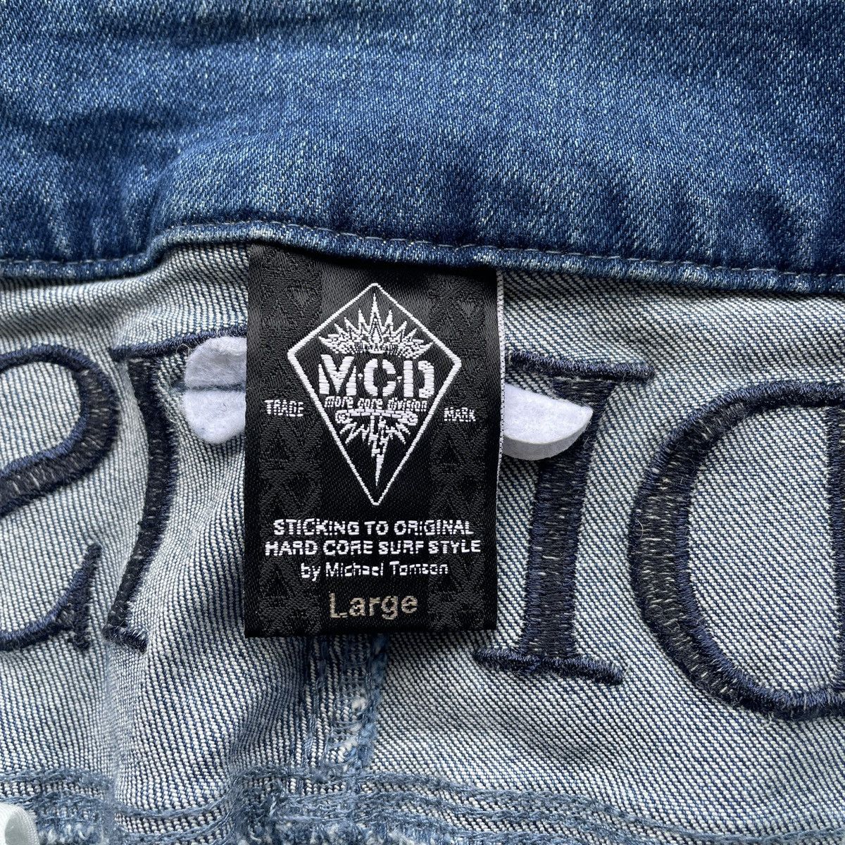 Japanese Brand Vintage Japan MCD Jeans Rusty Embroidery Denim Faded Pants Size US 31 - 8 Thumbnail