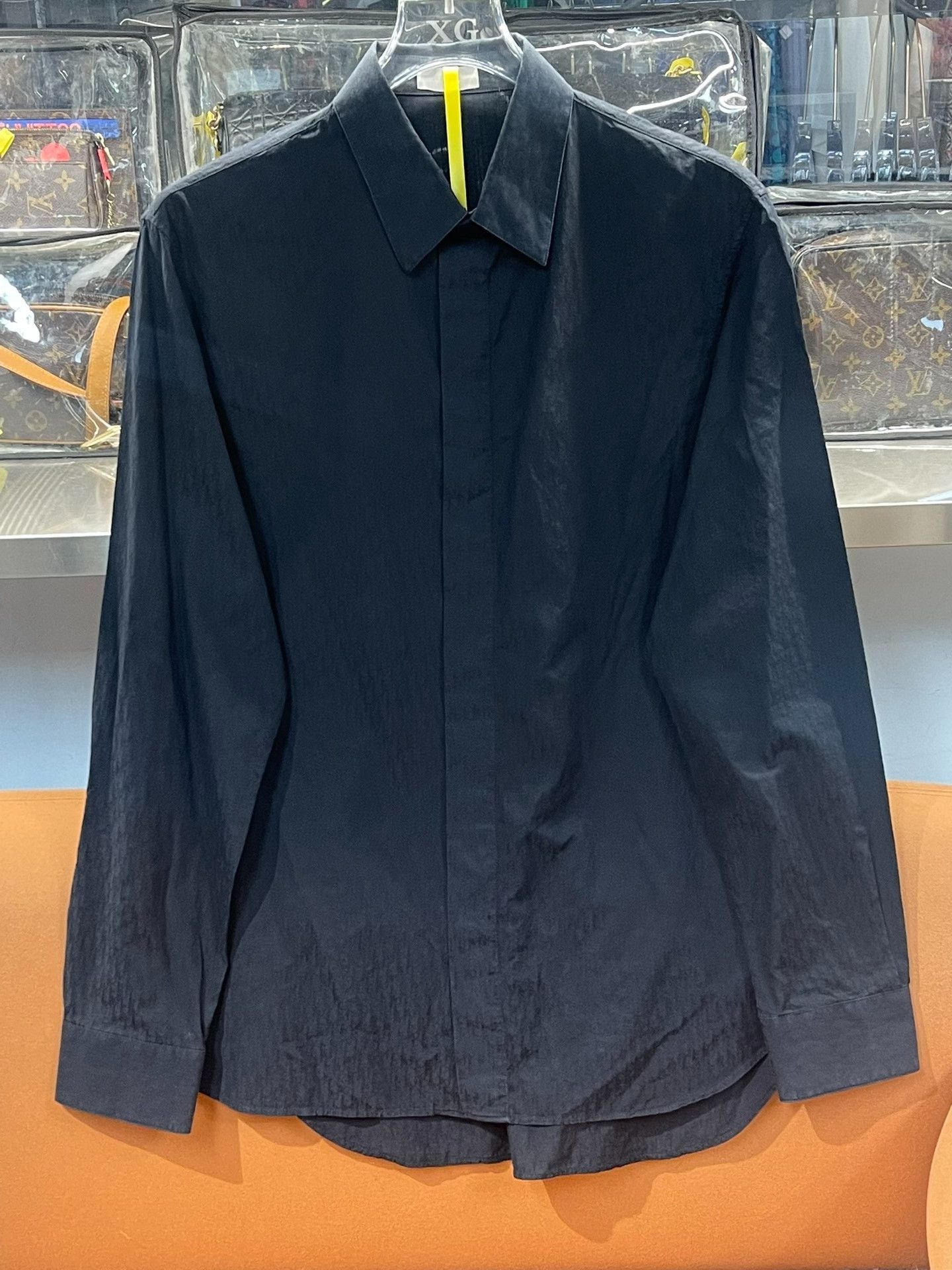 Dior Dior Men's Black Letter Pattern Shirt Size US M / EU 48-50 / 2 - 1 Thumbnail