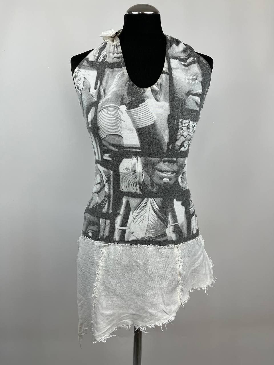 Other Isabel de Pedro African Village Collage Halter Top Size S / US 4 / IT 40 - 1 Thumbnail