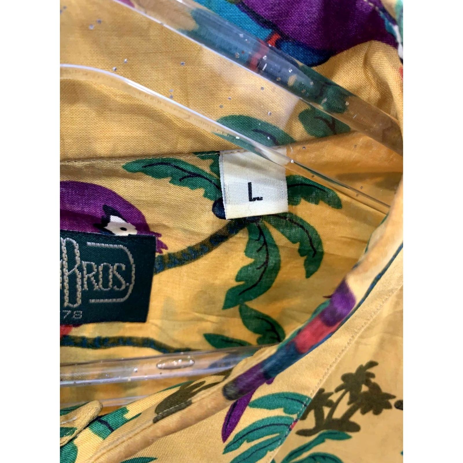 Vintage VINTAGE Gitman Bros Hawaiian Shirt Parrot Palm Tree Print Short Sleeve Sz L Mens Yellow Print 90s Theme Size US L / EU 52-54 / 3 - 4 Thumbnail