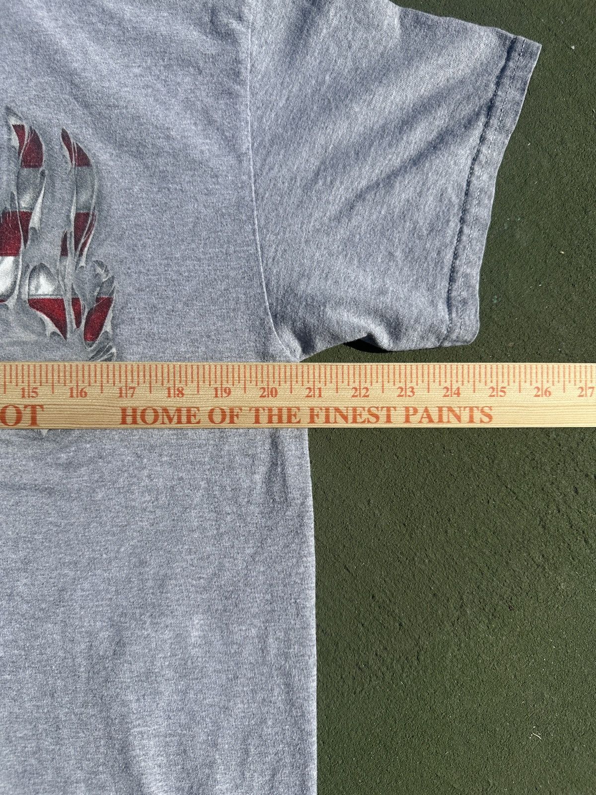 Gildan Heavyweight Graphic Tee Size US L / EU 52-54 / 3 - 6 Thumbnail