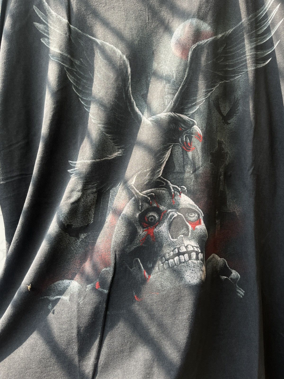 Vintage Rare Y2K ©️2006 Hero Buff Gothic Raven Skull Tee Size US XL / EU 56 / 4 - 2 Thumbnail