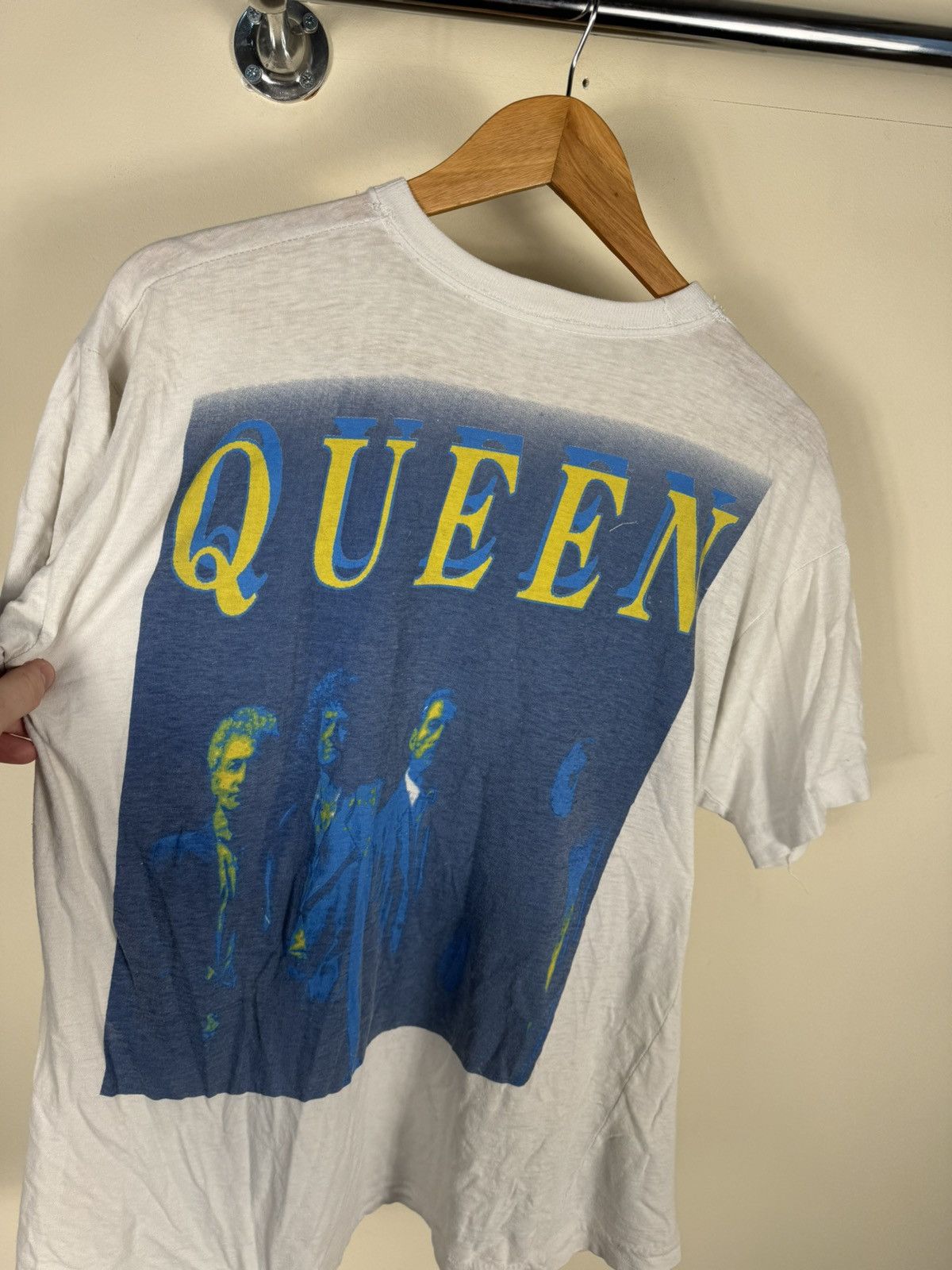 Vintage Vintage RARE 90s Queen Freddie Mr. Bad Guy T-shirt Size US M / EU 48-50 / 2 - 9 Thumbnail