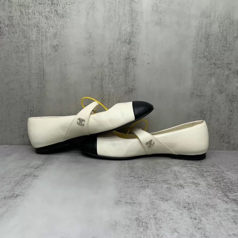 Chanel Chanel Mary Jane Shoes with Diamonds -2505 Size US 6 / IT 36 - 3 Thumbnail