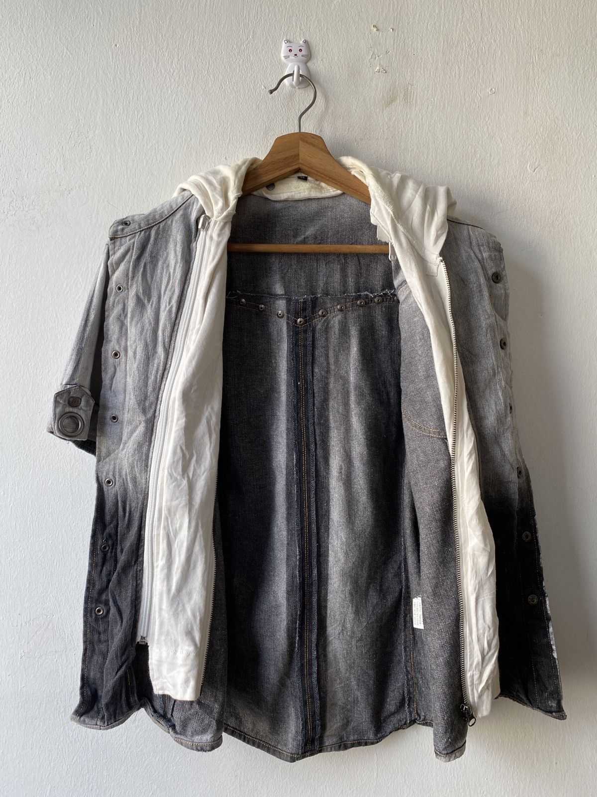 In The Attic × Japanese Brand In The Attic Removable Hoodie Design Distressed Shirt Size US M / EU 48-50 / 2 - 14 Thumbnail