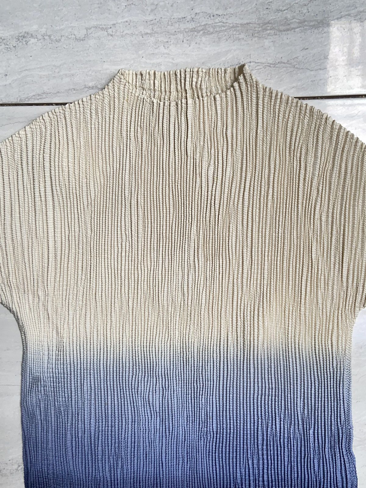 Longchamp LONGCHAMP Pleats T-shirt Size XS / US 0-2 / IT 36-38 - 13 Thumbnail