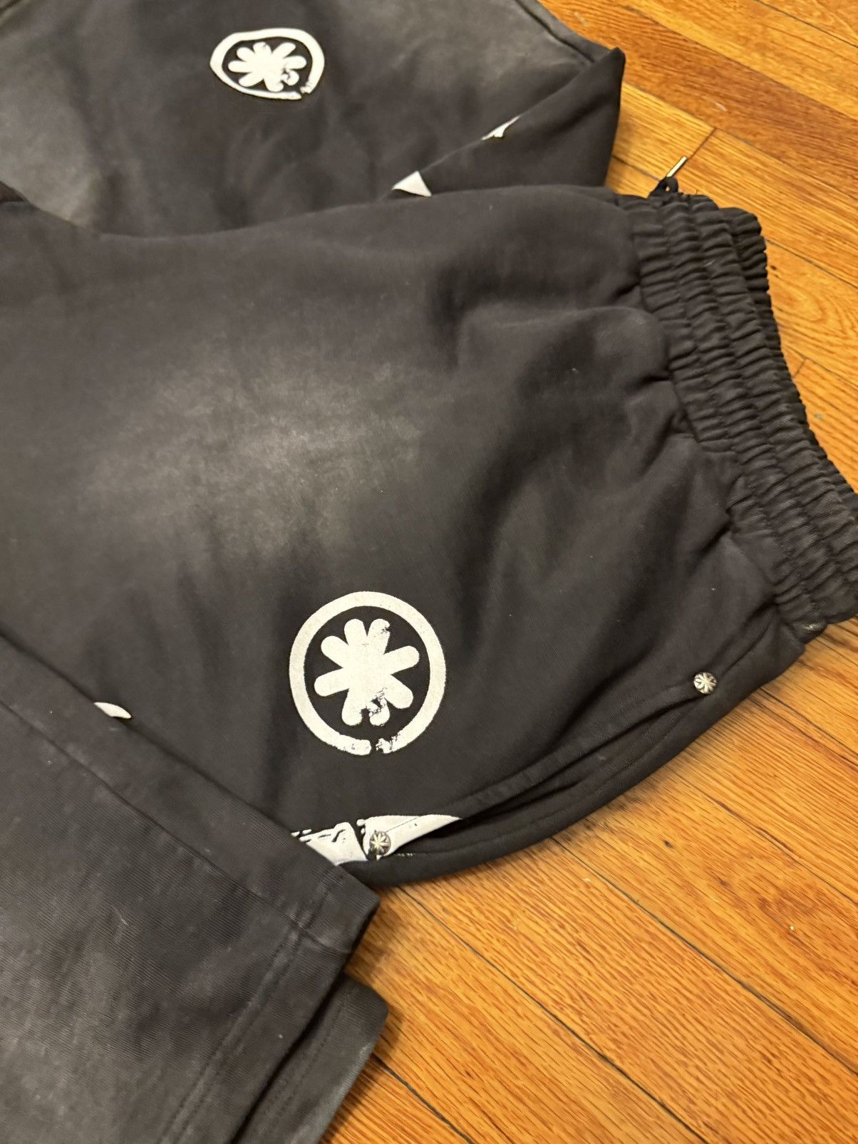 LOSTSHDWS LOSTSHDWS Complexcon Sweatpants Hoodie Suit Wash Size XL Size US XL / EU 56 / 4 - 5 Thumbnail