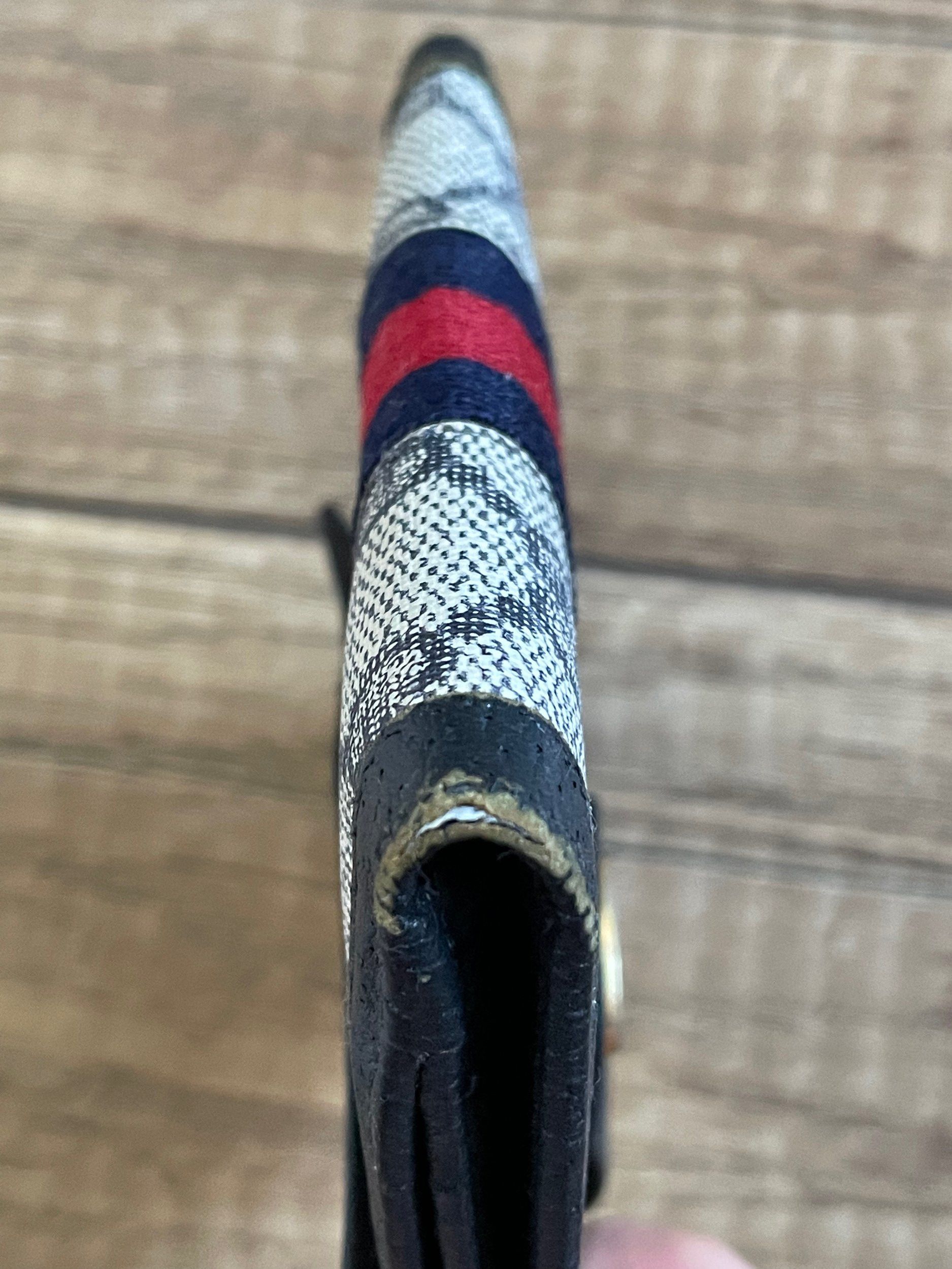 Gucci Gucci Vintage Accessory Collection Web Stripe Wallet Size ONE SIZE - 6 Thumbnail