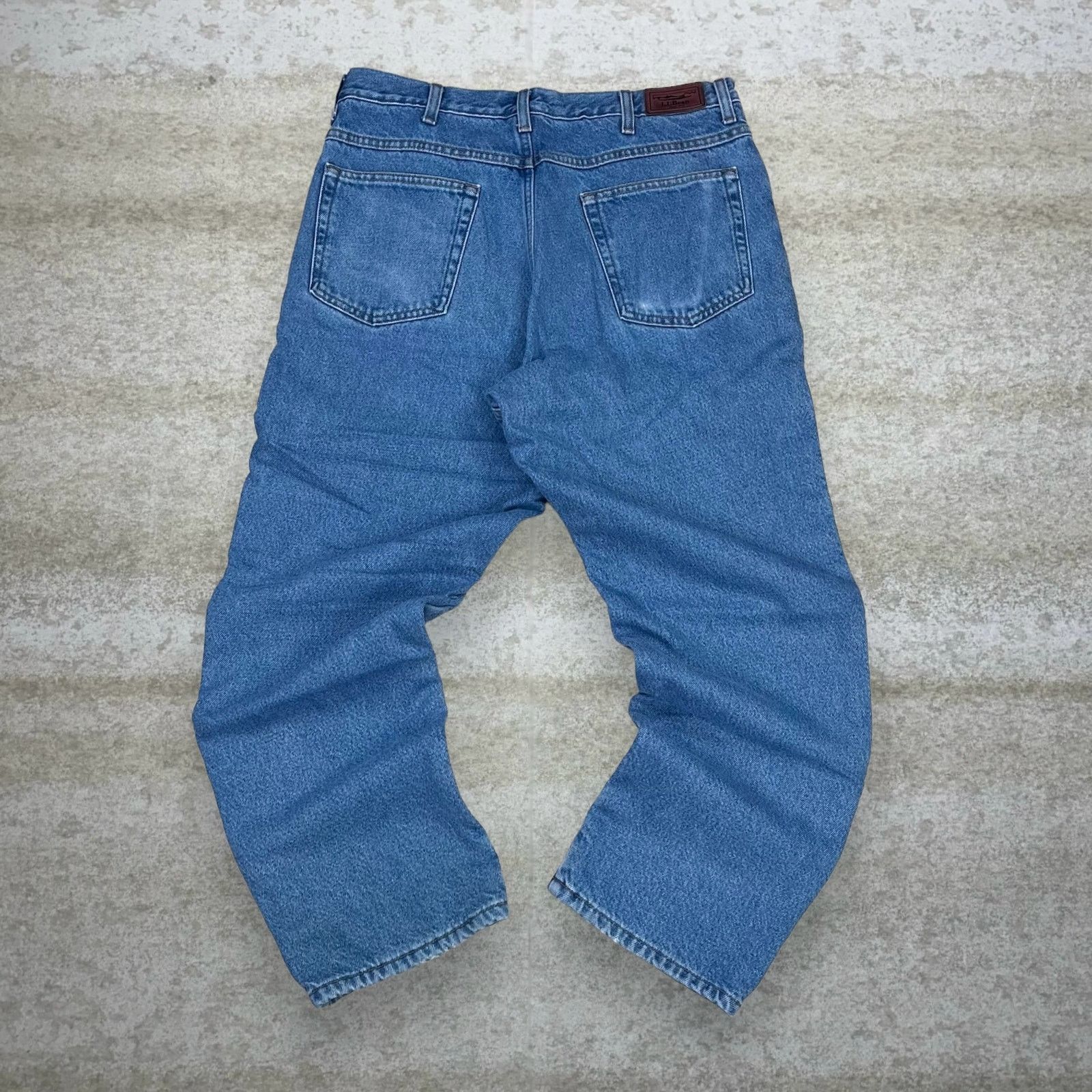 L.L. Bean Vintage Y2K LL Bean Jeans 35x29 Relaxed Medium Wash Denim Size US 35 - 1 Thumbnail