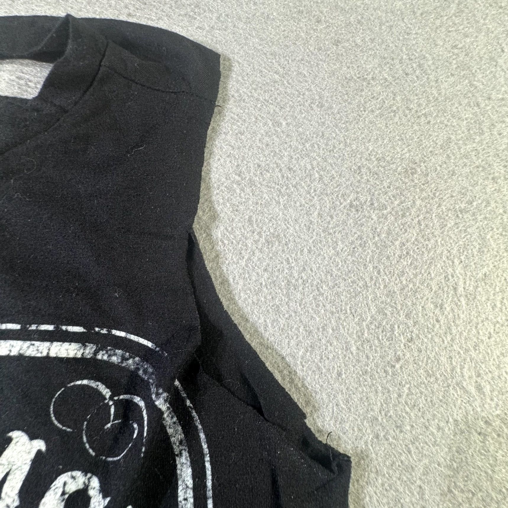 Vintage VINTAGE Johnny Cash Shirt Womens Large Black Man In Black Cut Off Distressed Tank Top Size S / US 4 / IT 40 - 4 Thumbnail